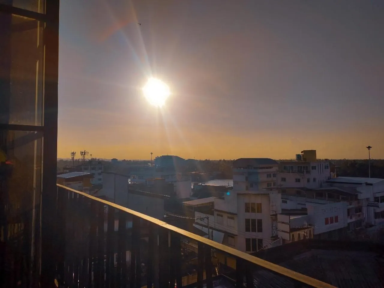 The Harbour Front Hotel