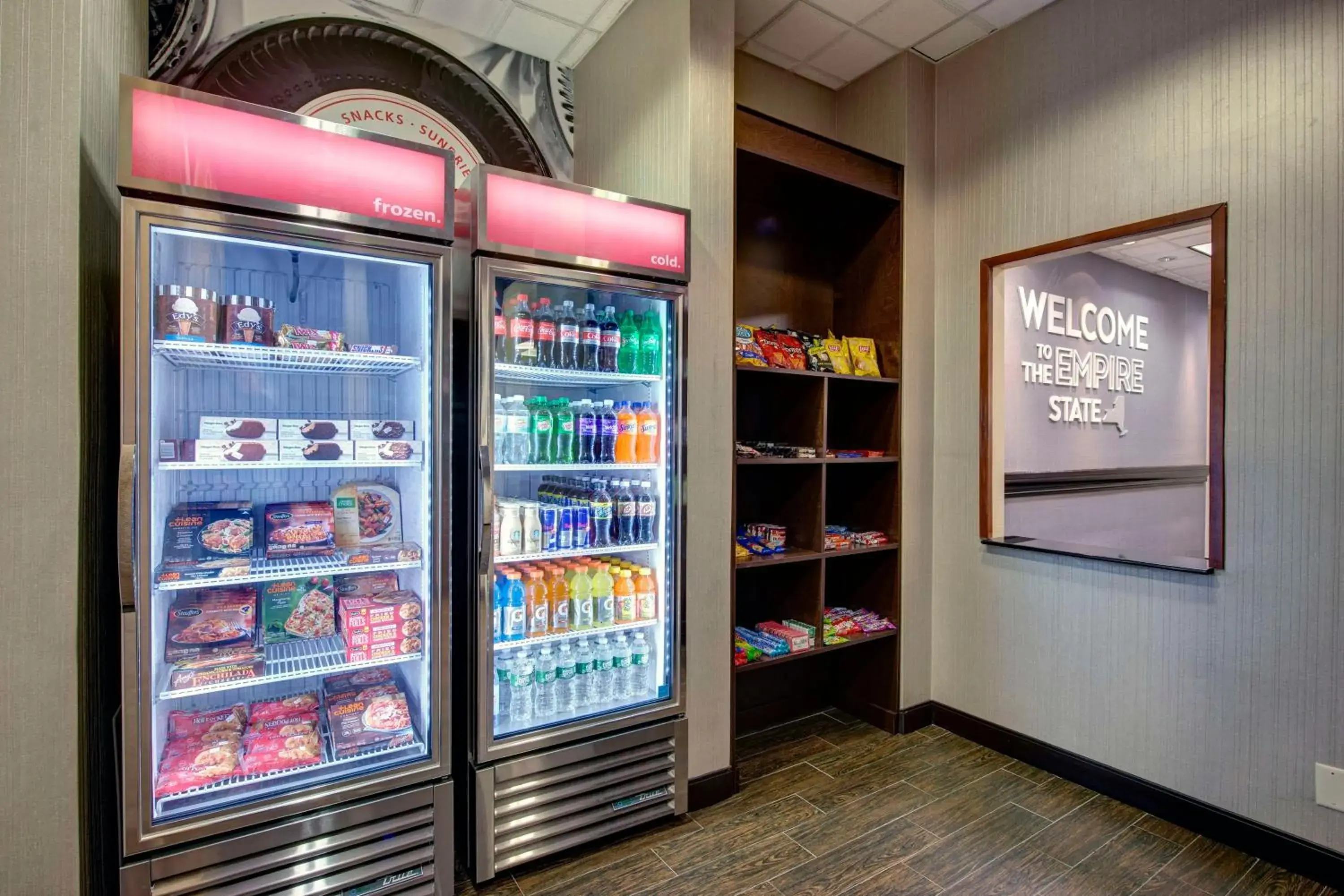 Restaurant/places to eat in Hampton Inn & Suites By Hilton - Rockville Centre Restaurant/places to eat in Hampton Inn & Suites By Hilton - Rockville Centre