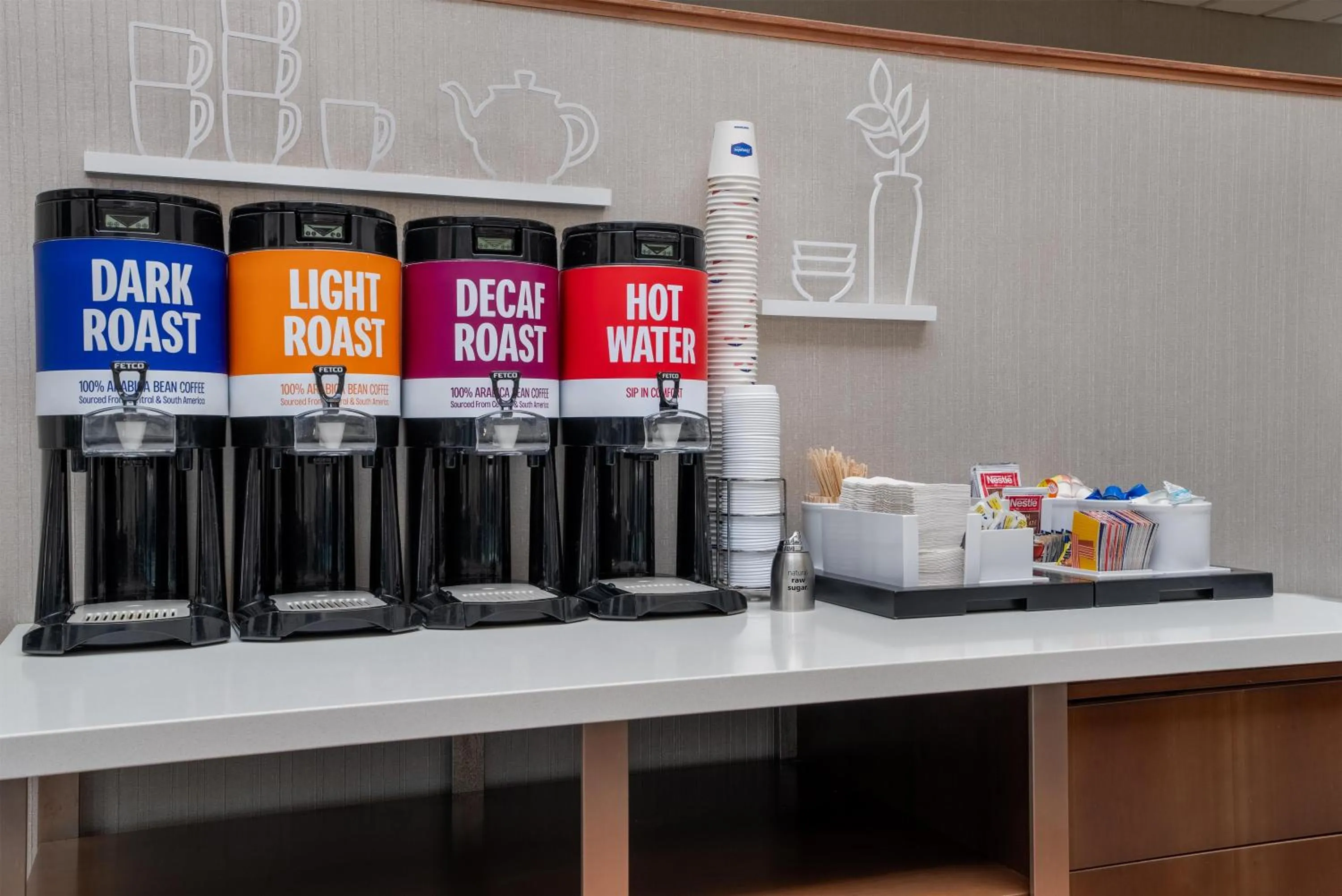 Dining area in Hampton Inn & Suites By Hilton - Rockville Centre