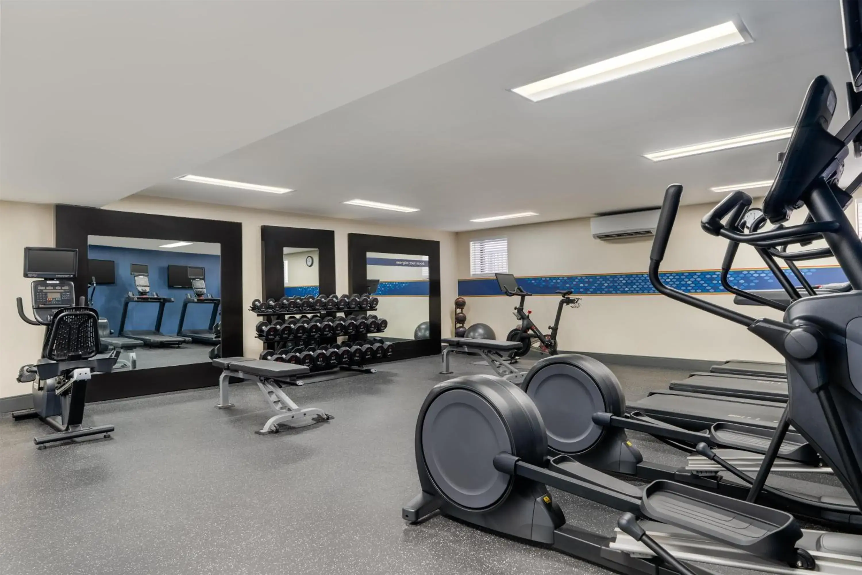 Fitness centre/facilities in Hampton Inn & Suites By Hilton - Rockville Centre Fitness centre/facilities in Hampton Inn & Suites By Hilton - Rockville Centre