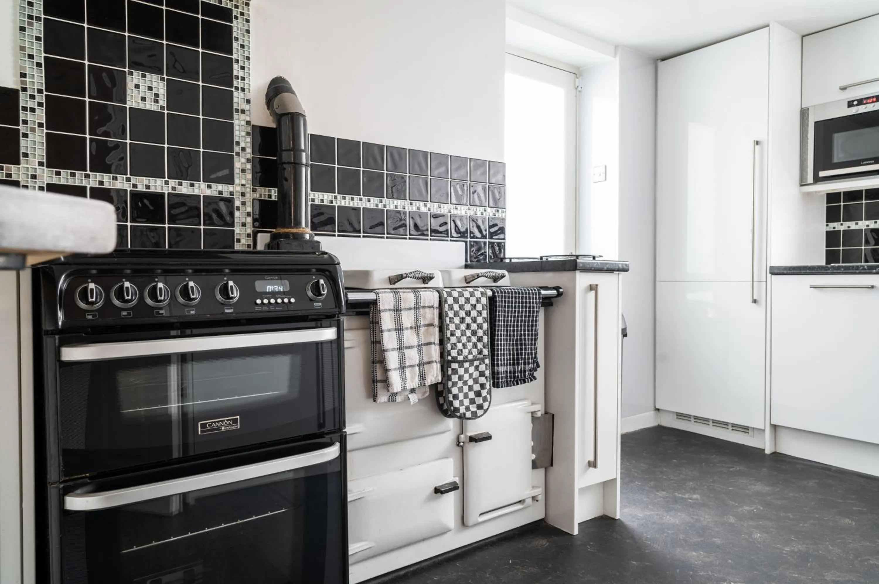 Belmont House Beer - Adults Only - Free Parking