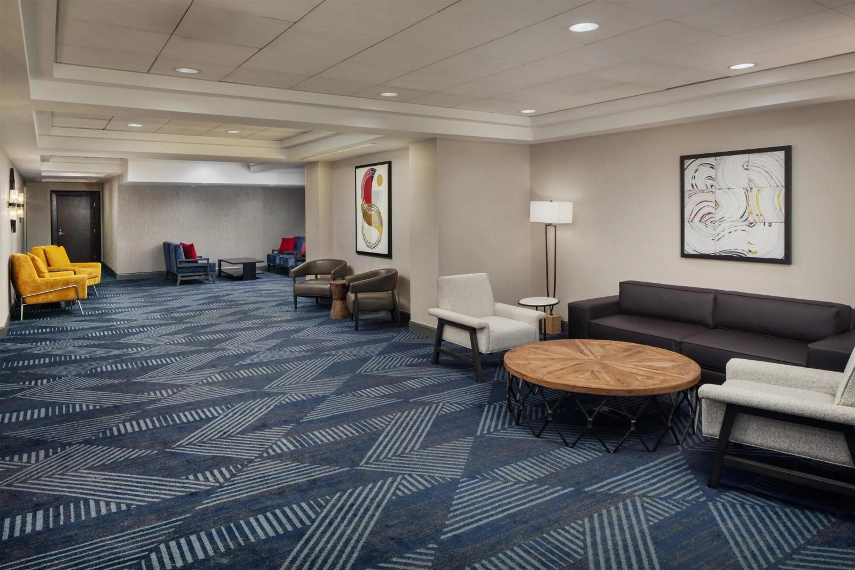 Meeting/conference room in DoubleTree by Hilton Hotel & Suites Pittsburgh Downtown