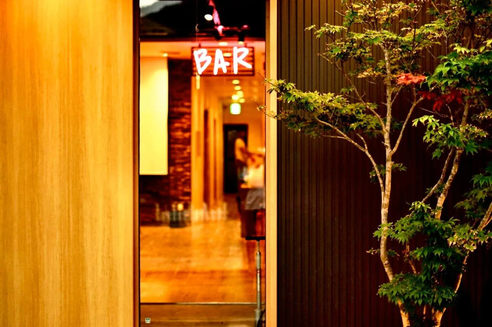 Facade/entrance in Dot Hostel&Bar 富士山