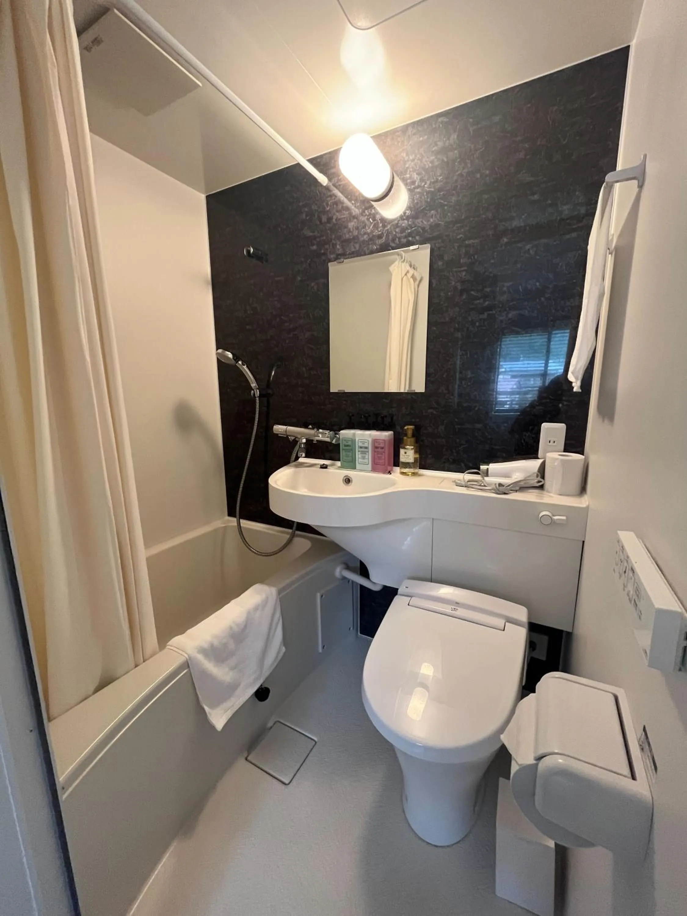 Dot Hostel&Bar 富士山