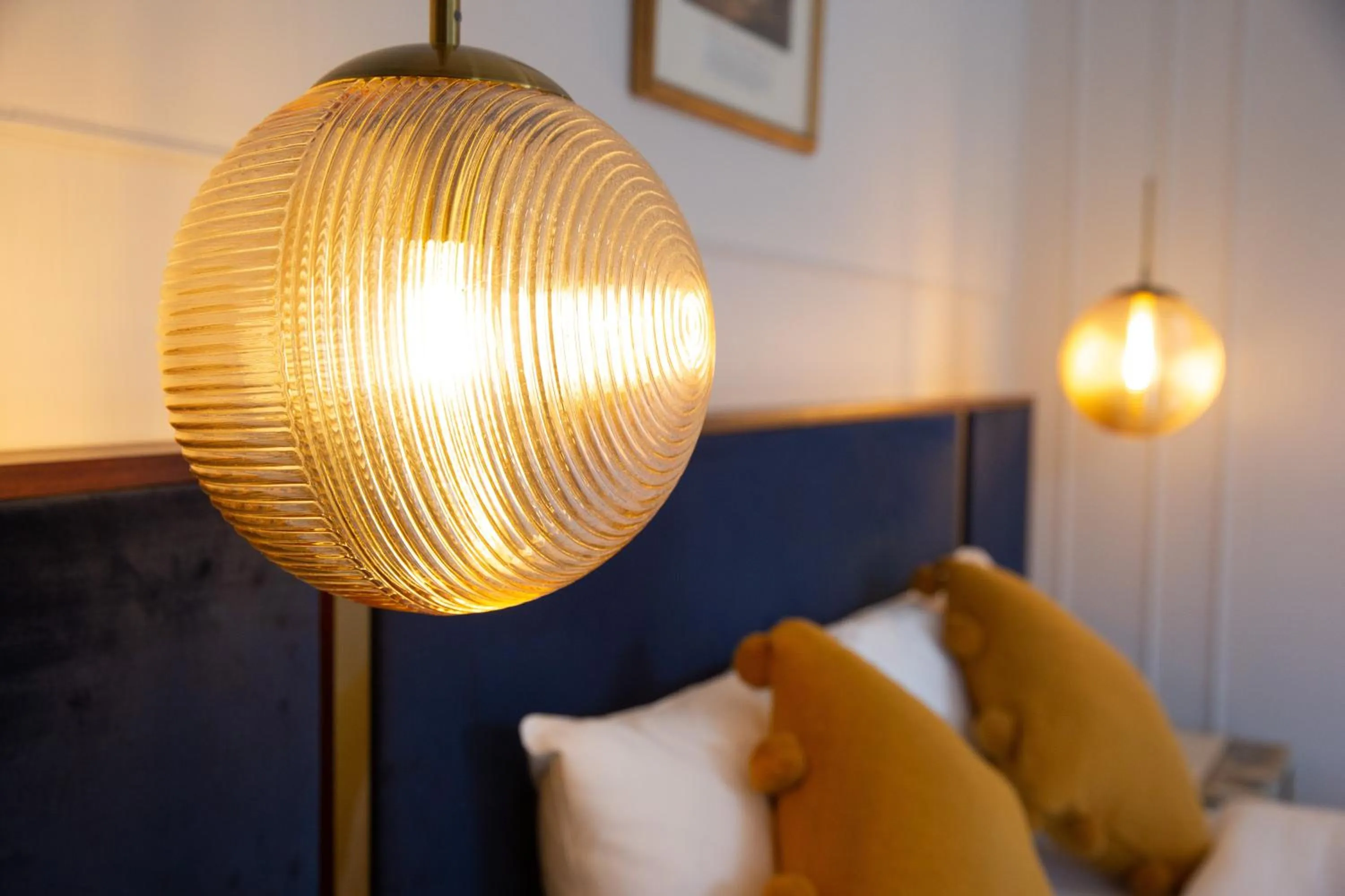 Bed in Three Falcons