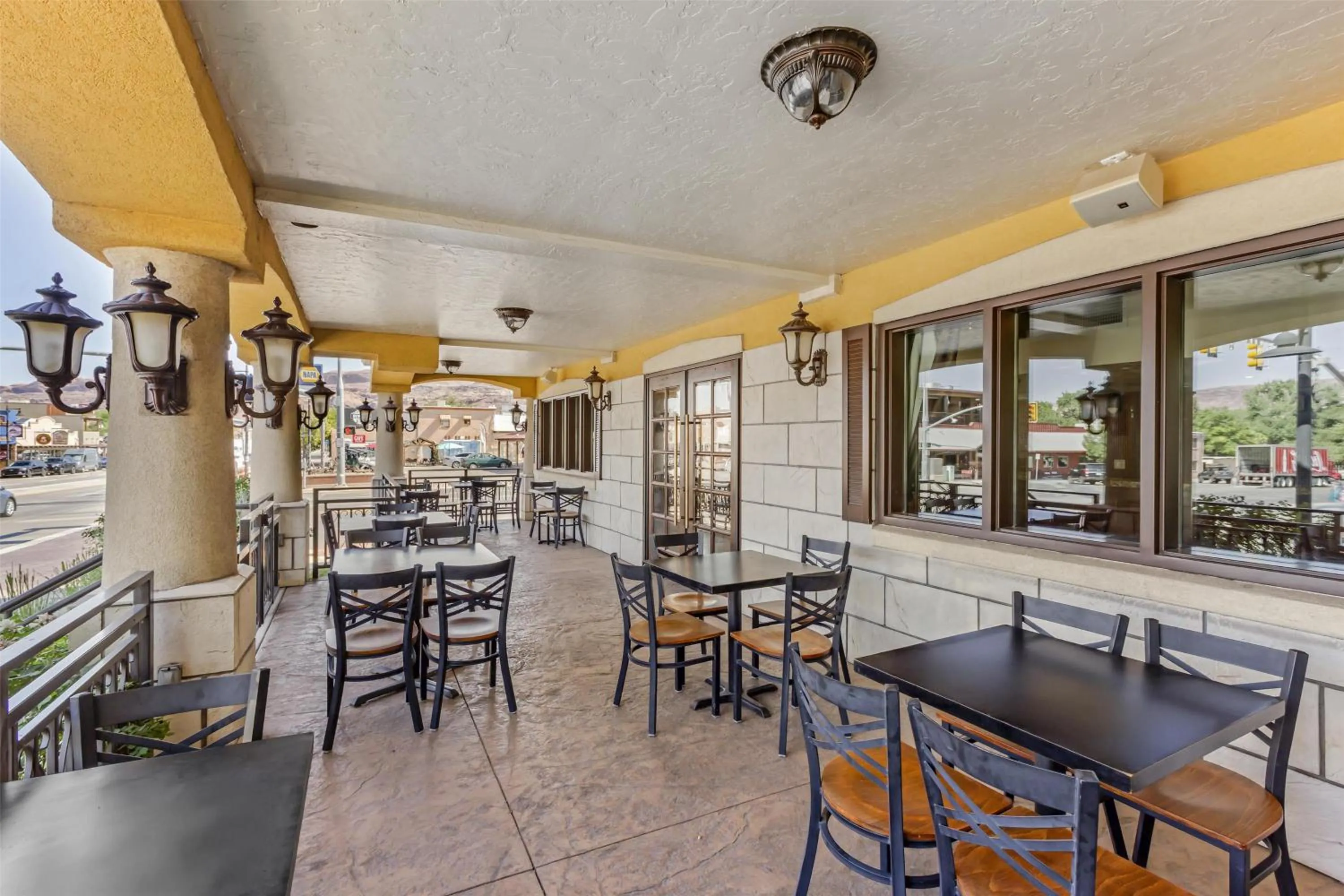 Property building in Best Western Plus Greenwell Inn