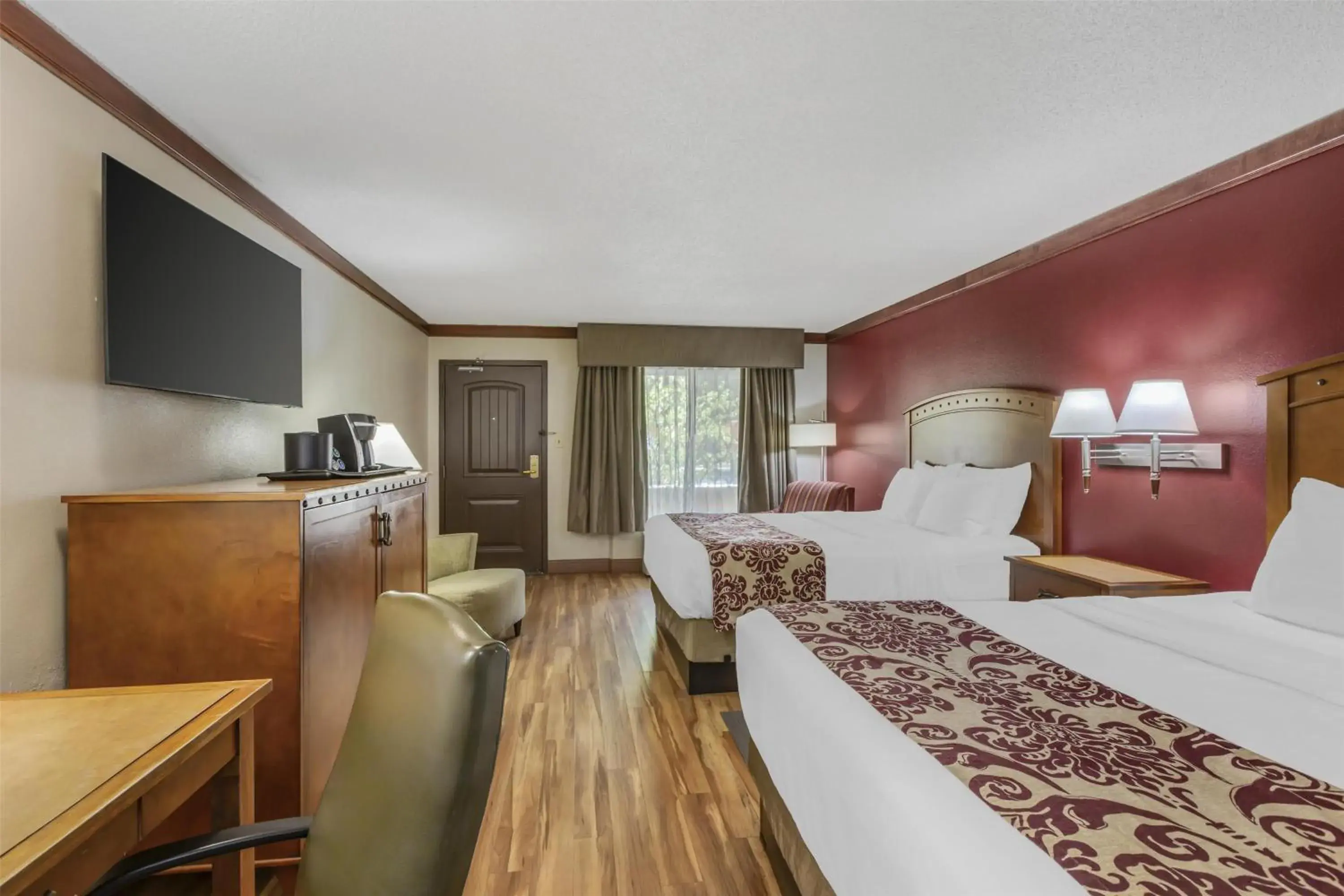 Deluxe Queen Room with Two Queen Beds - Non-Smoking in Best Western Plus Greenwell Inn Deluxe Queen Room with Two Queen Beds - Non-Smoking in Best Western Plus Greenwell Inn