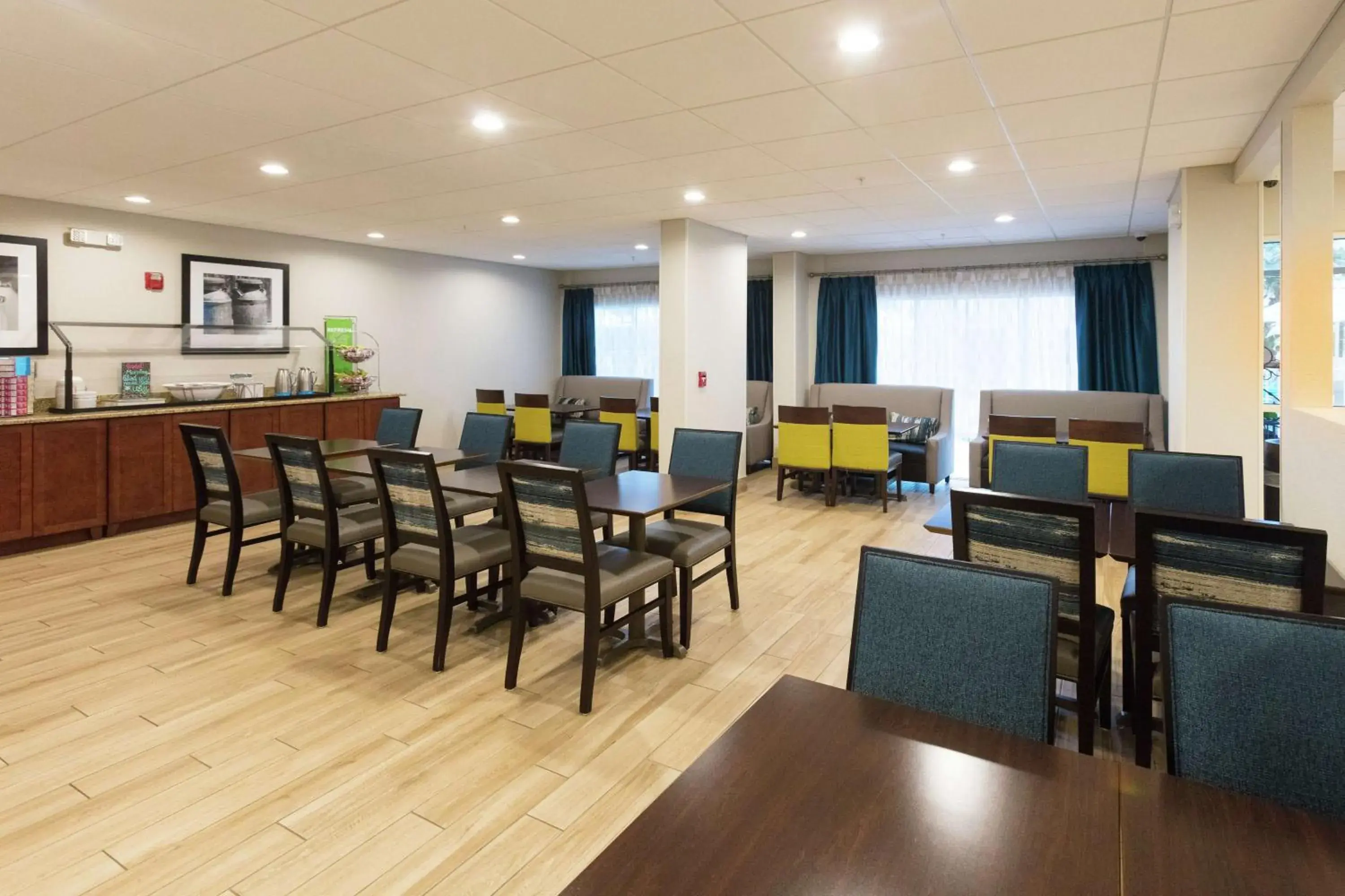 Breakfast in Hampton Inn Saint Augustine Beach Breakfast in Hampton Inn Saint Augustine Beach