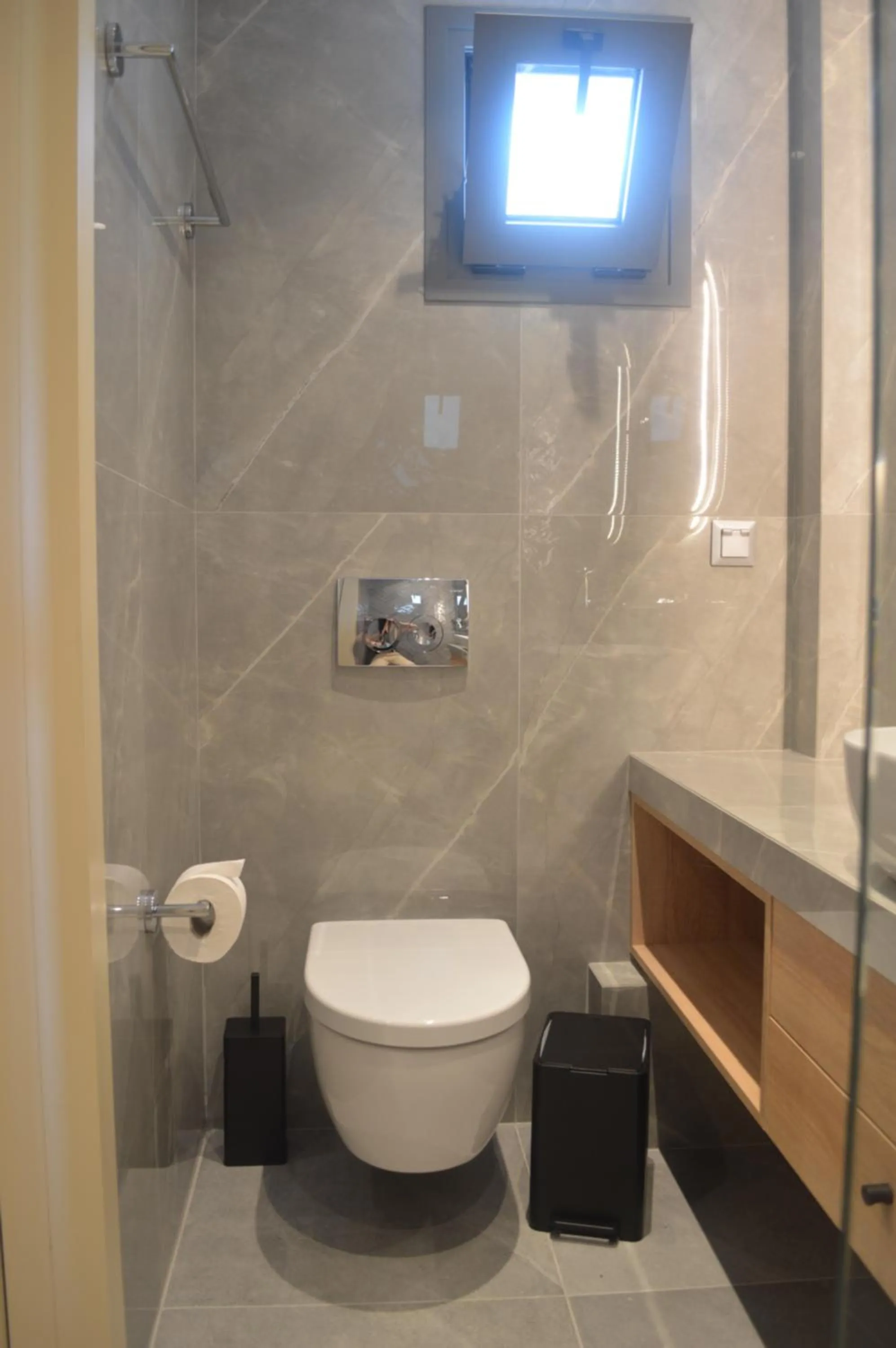 Bathroom in Asteras Hotel