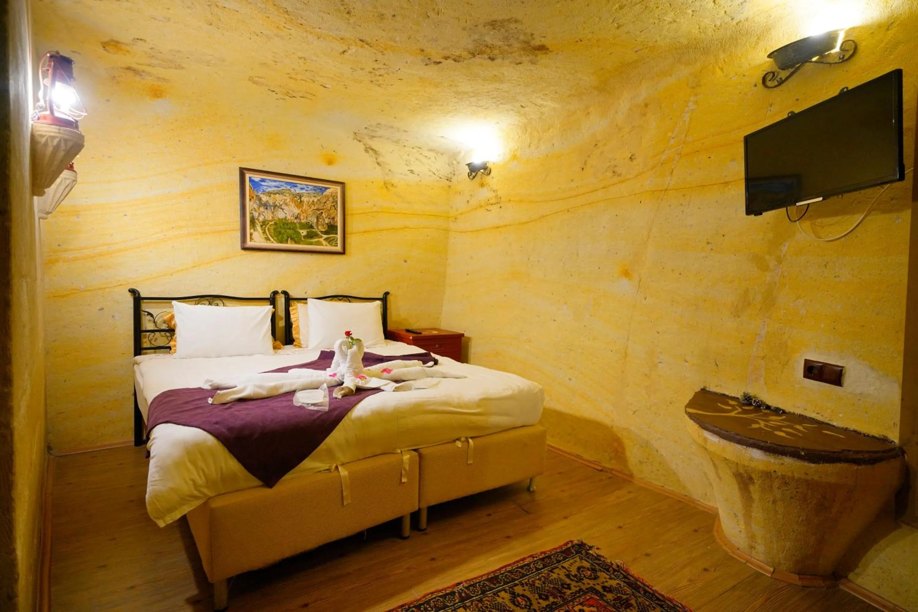 Bed in Antik Cave House