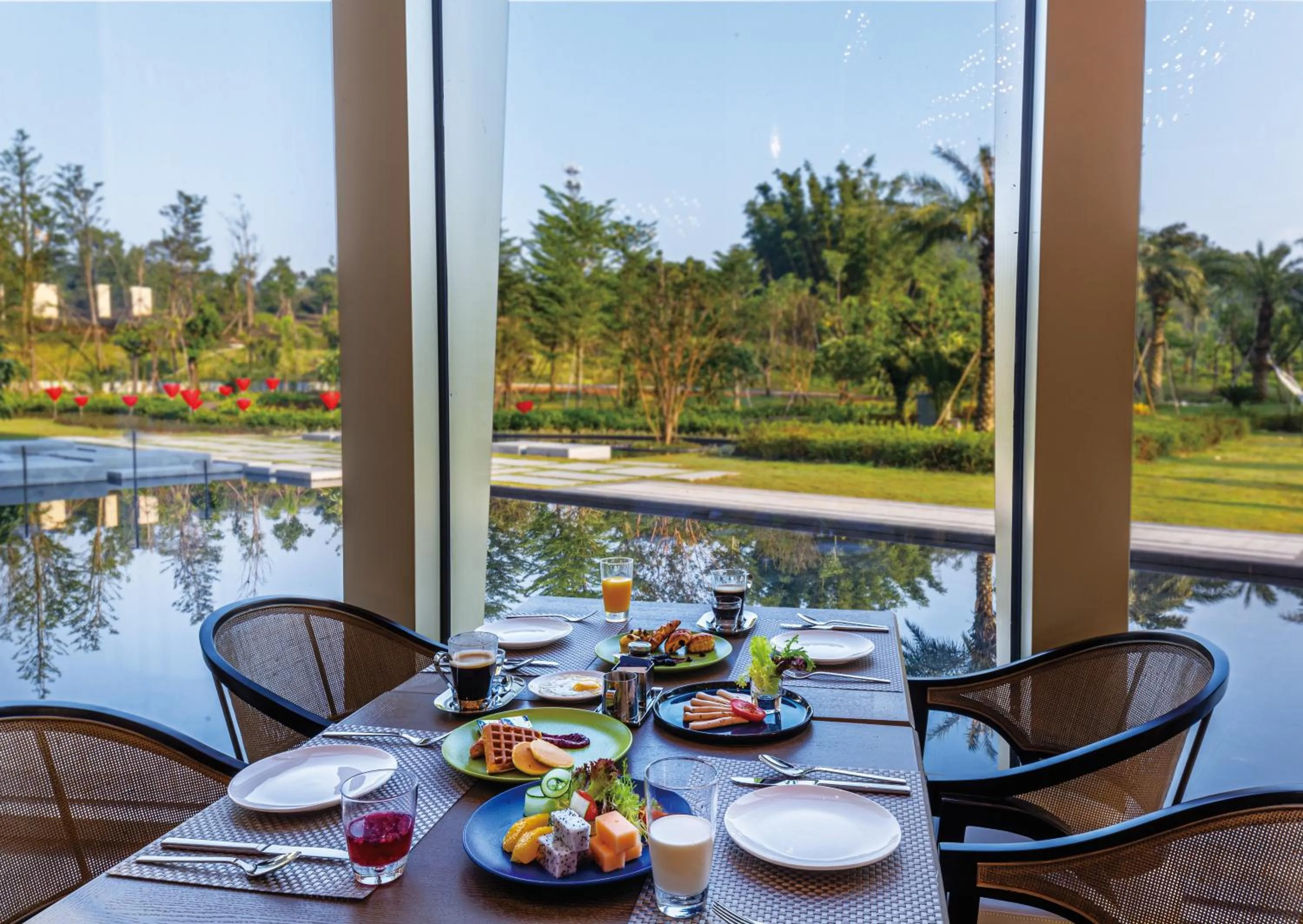 Restaurant/places to eat in Wanda Realm Heshan