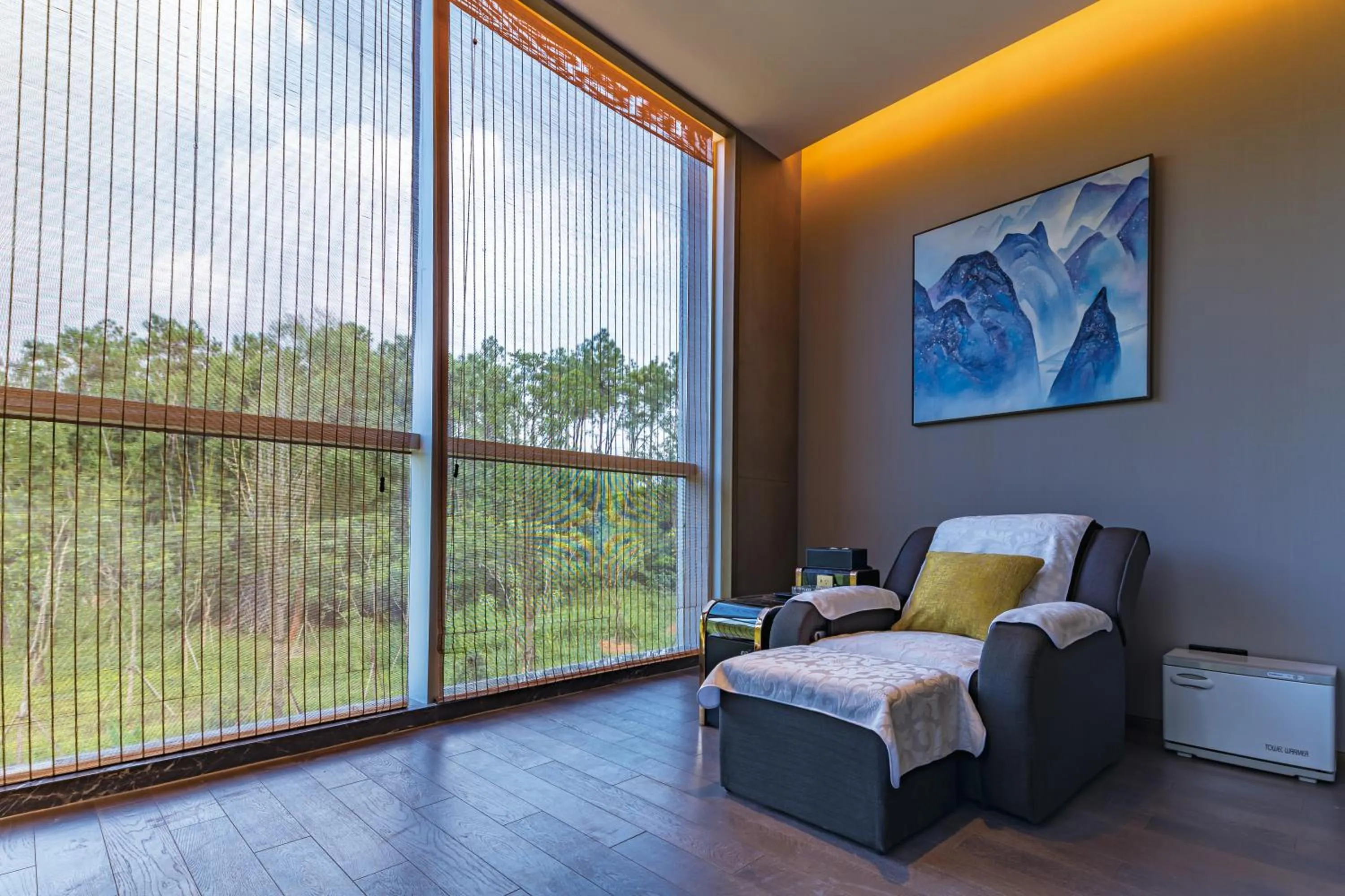 Spa and wellness centre/facilities, Bed in Wanda Realm Heshan
