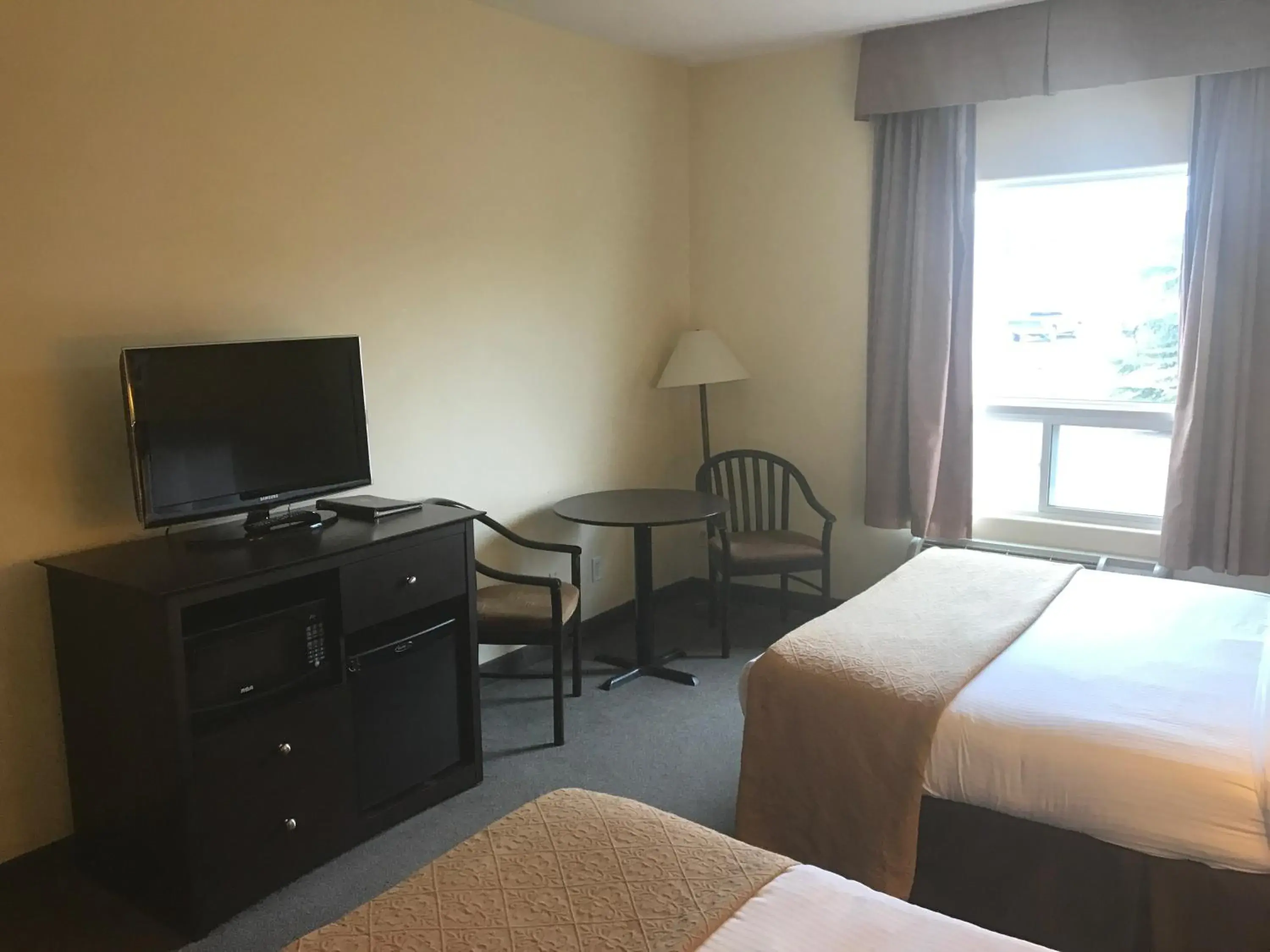 Bed in Super 8 by Wyndham Barrie South Bed in Super 8 by Wyndham Barrie South