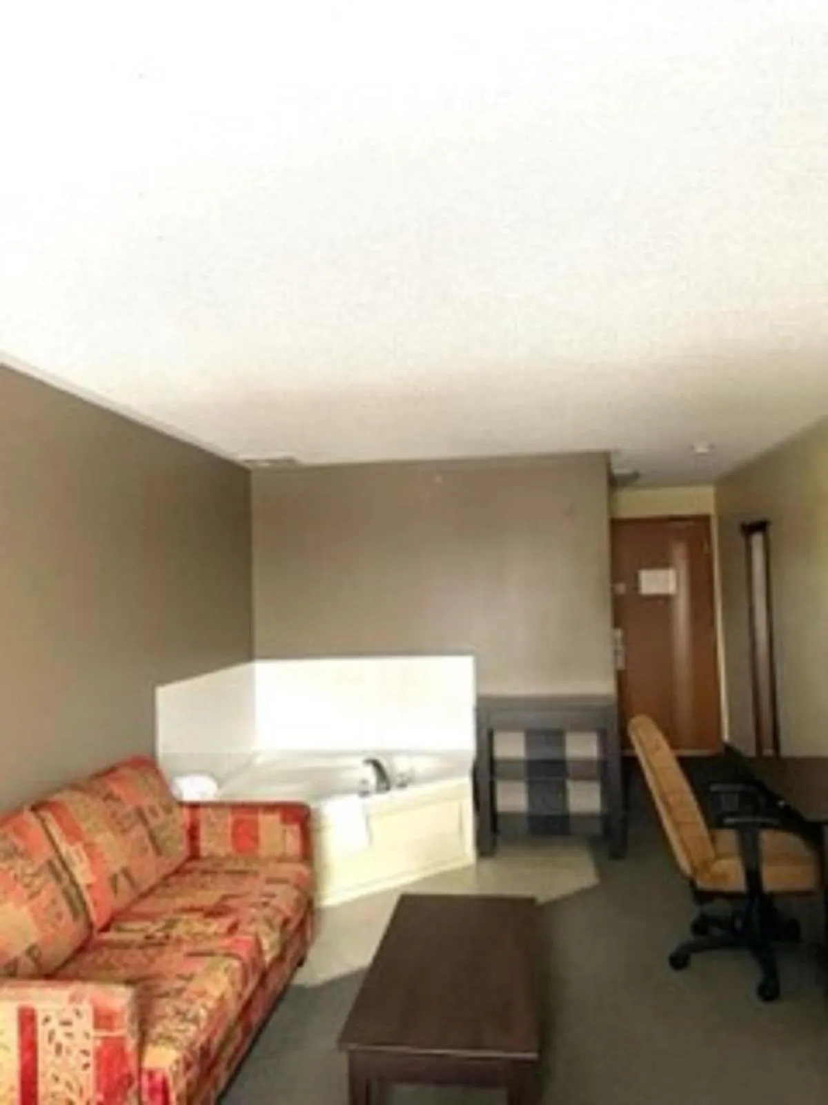 Bed in Super 8 by Wyndham Barrie South