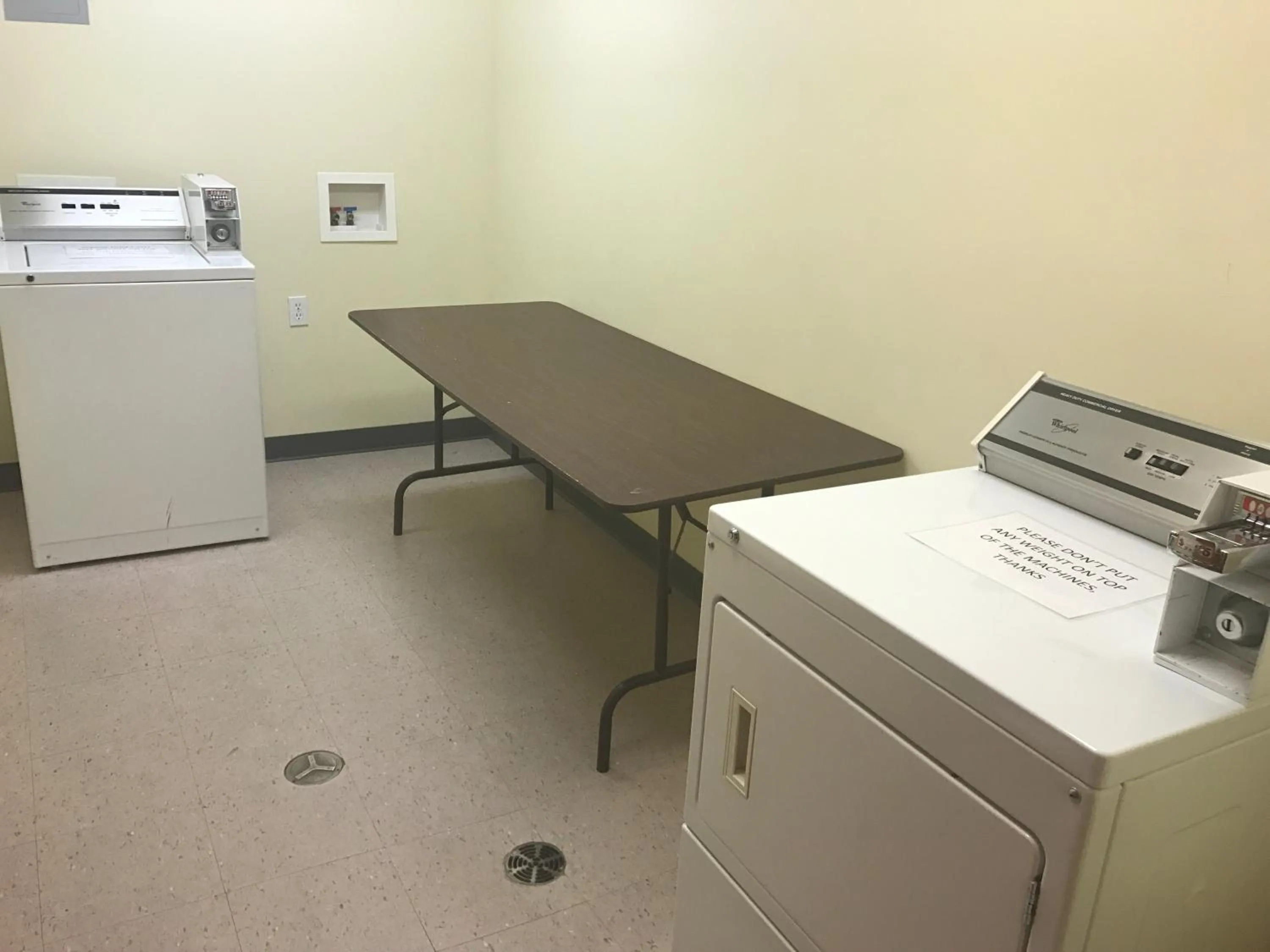 Super 8 by Wyndham Barrie South