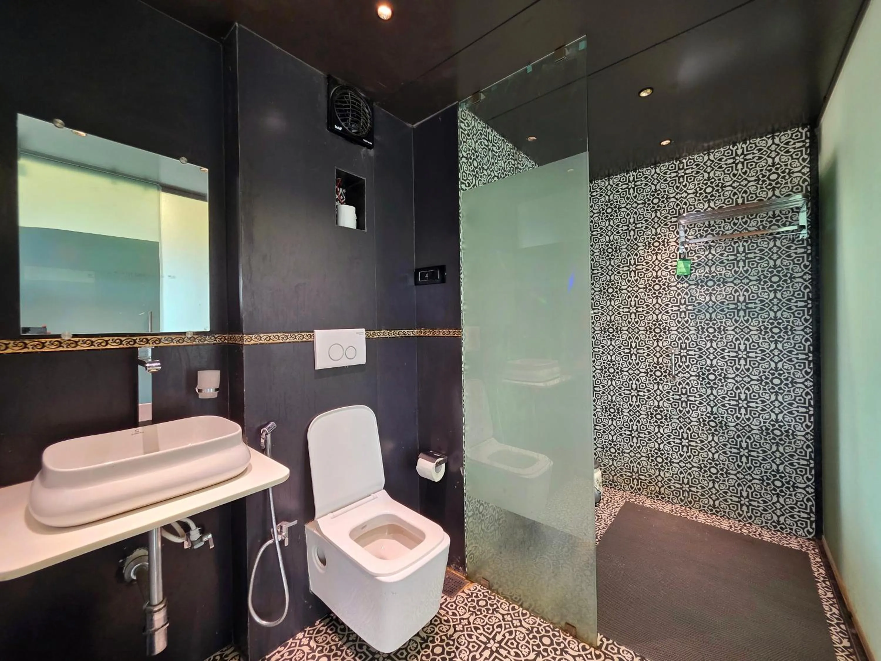 Shower in Relax Adventure Resort