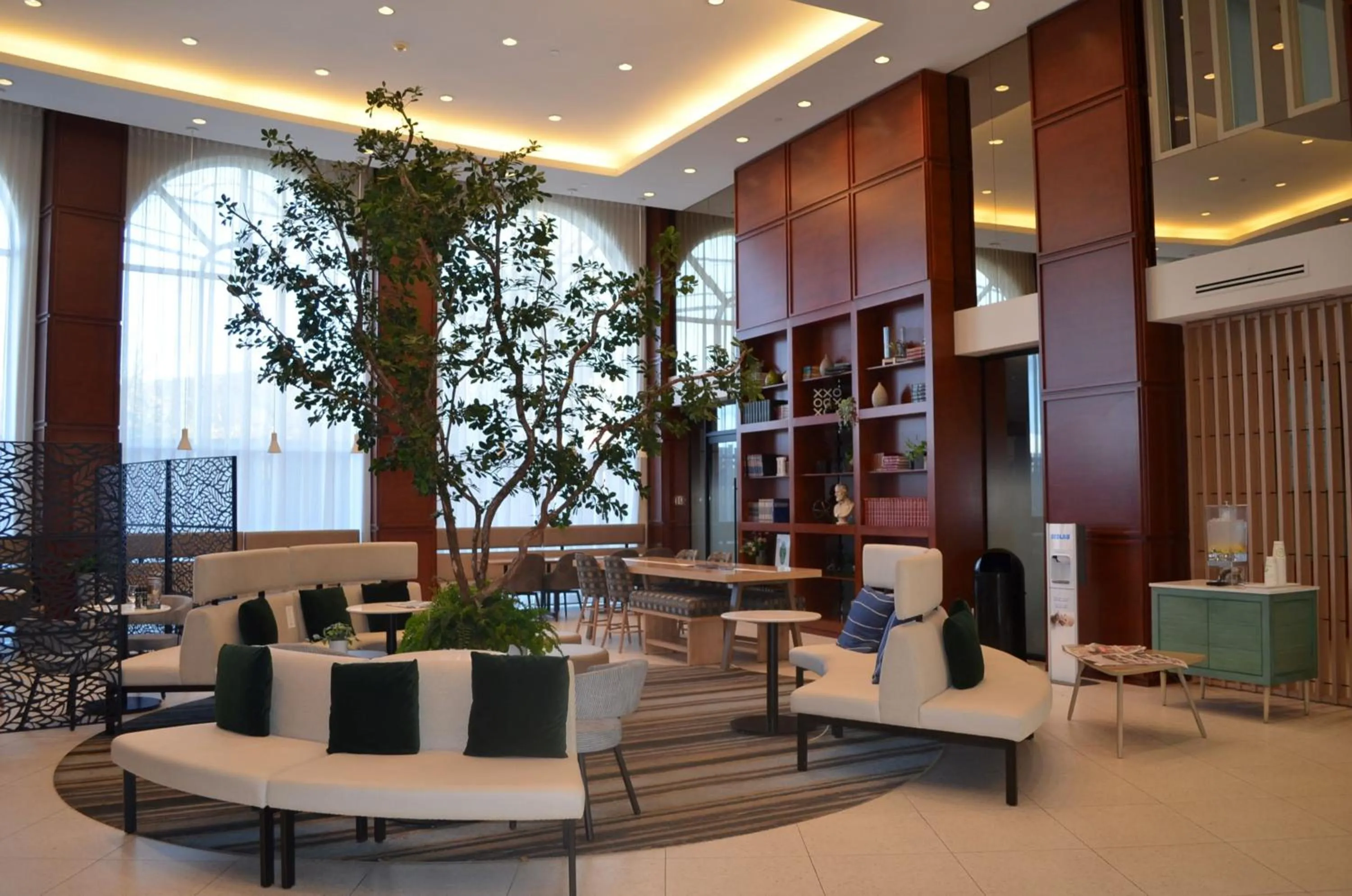 Property building in Holiday Inn & Suites Montreal Airport by IHG