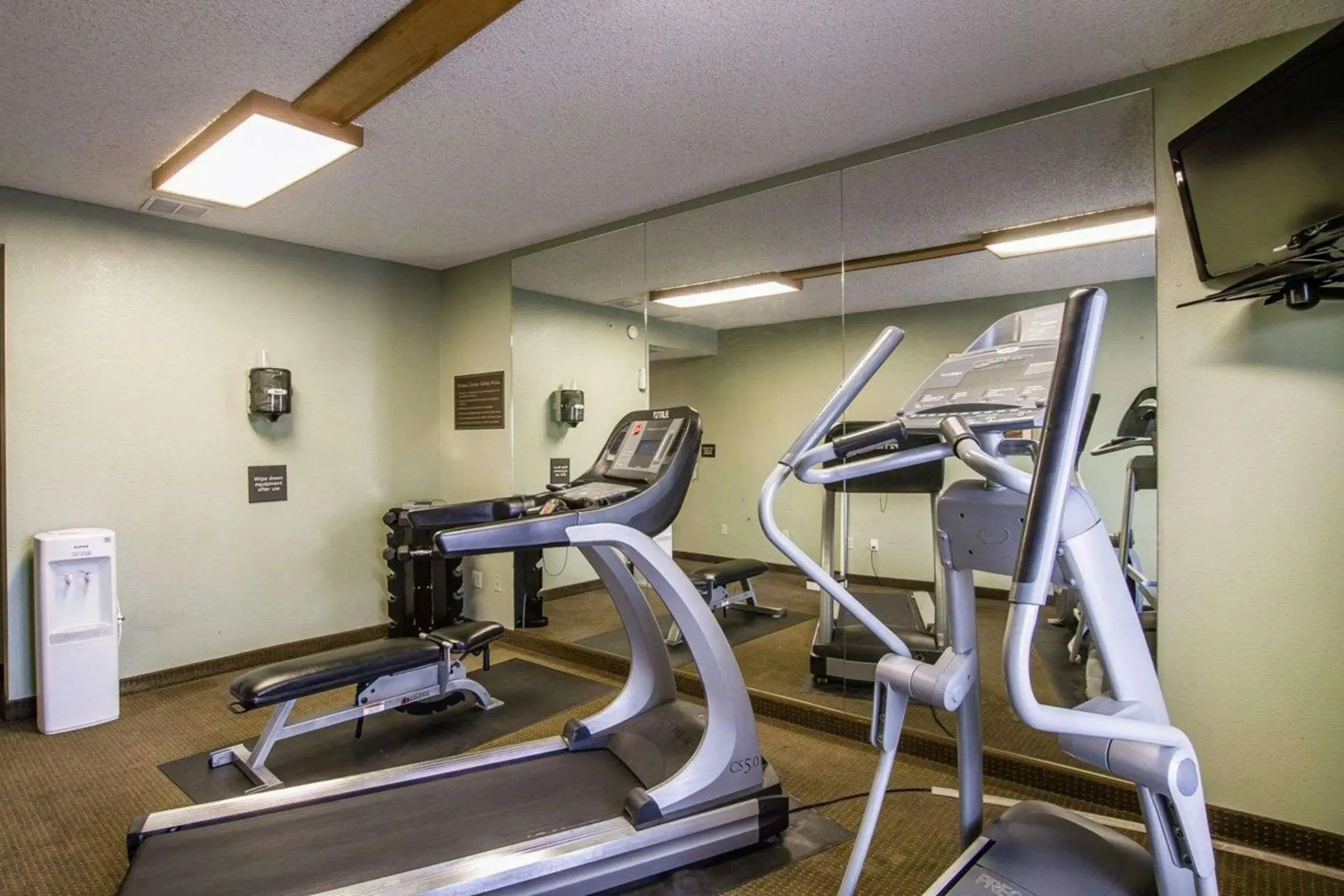 Fitness centre/facilities in Comfort Inn I-10 West at 51st Ave Fitness centre/facilities in Comfort Inn I-10 West at 51st Ave