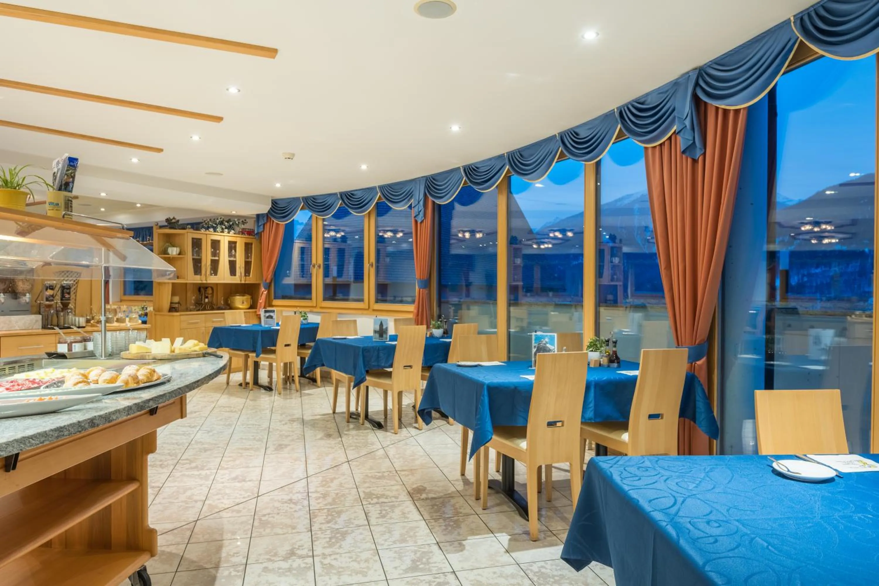 Restaurant/places to eat in Sporthotel St. Michael