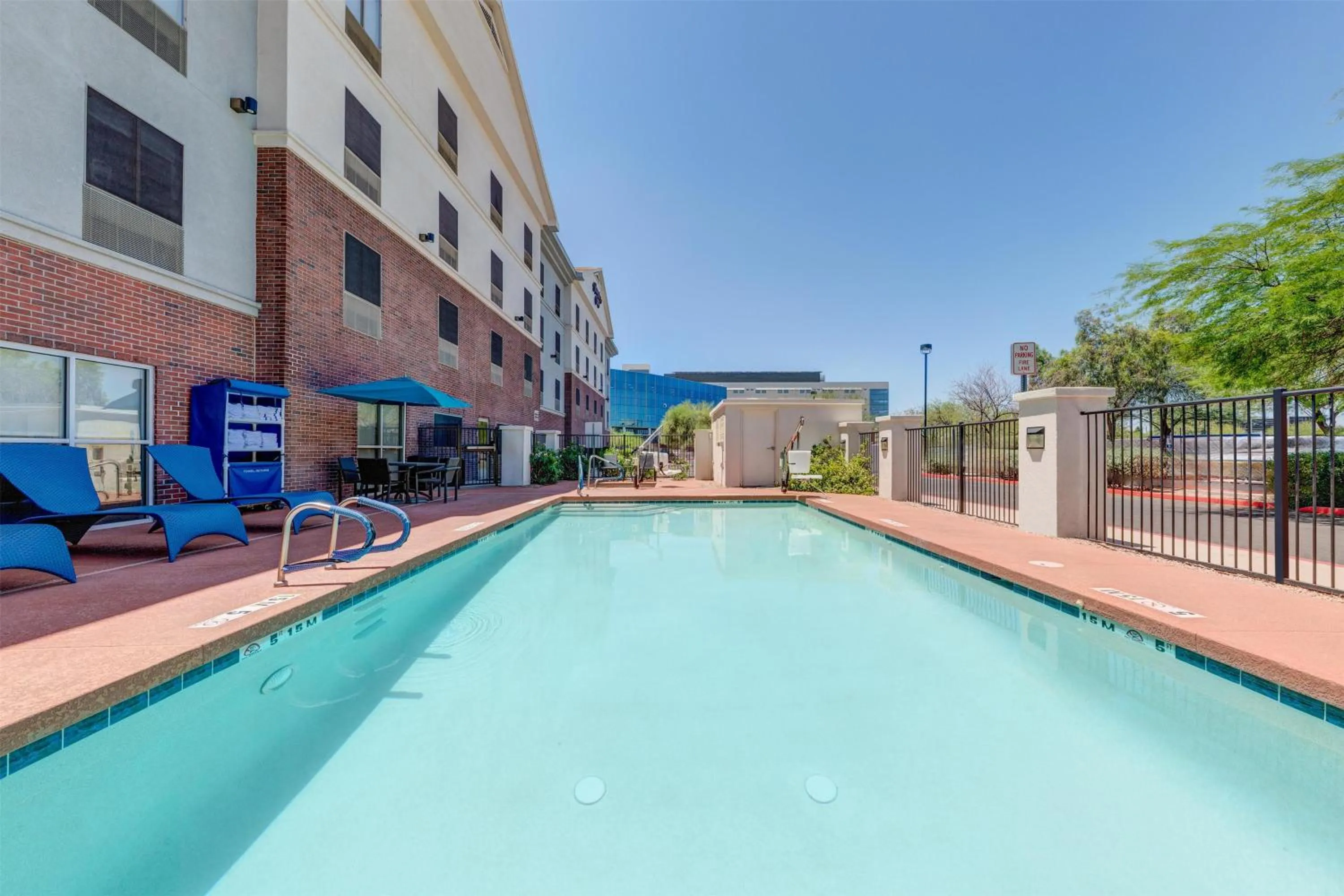 Pool view in Hampton Inn Phoenix Midtown Downtown Area