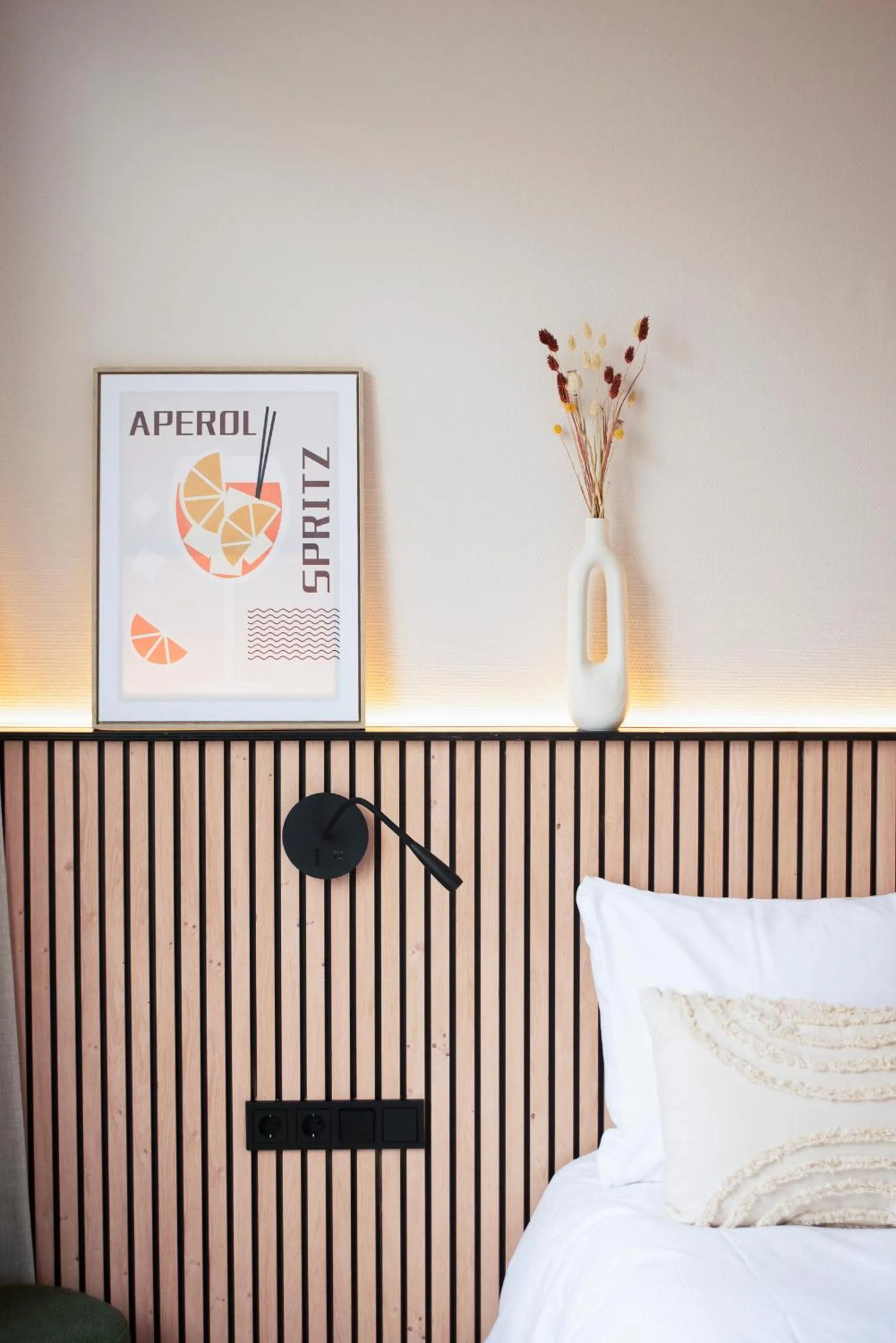 Decorative detail, Bed in Stadsherberg de Poshoorn