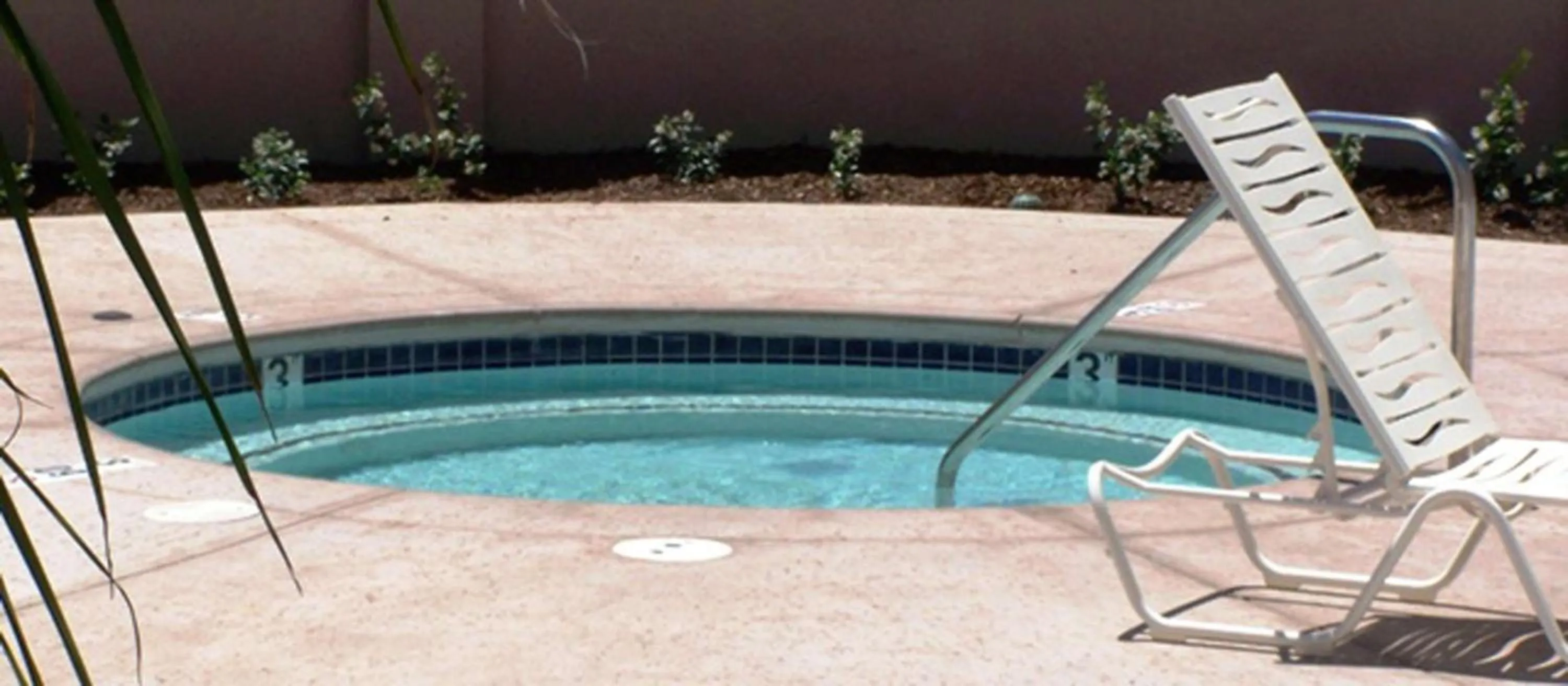 Pool view in Hampton Inn & Suites Sacramento-Airport-Natomas