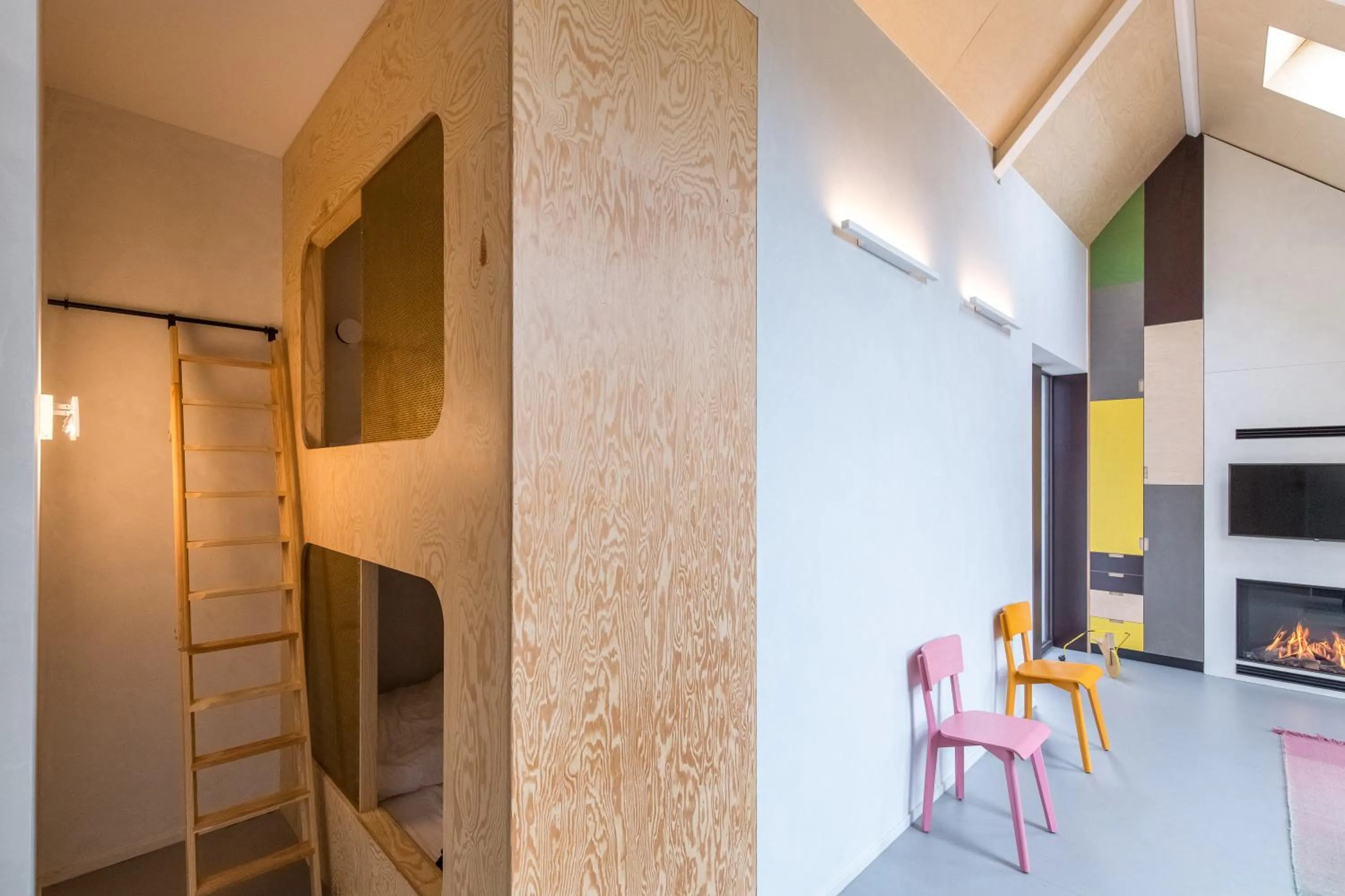 bunk bed in The Hide