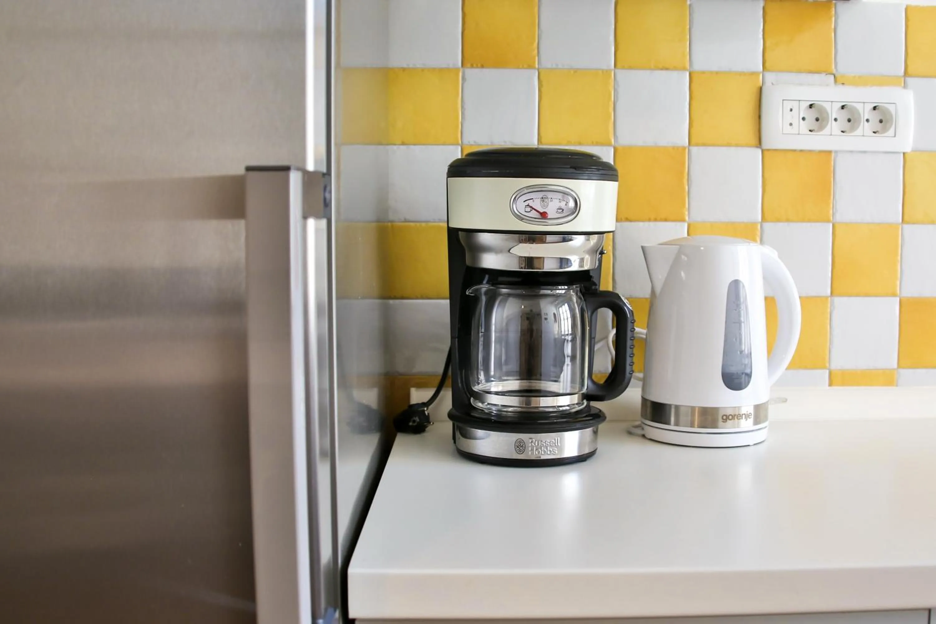 Coffee/tea facilities in Historic Mexico Building Apartment