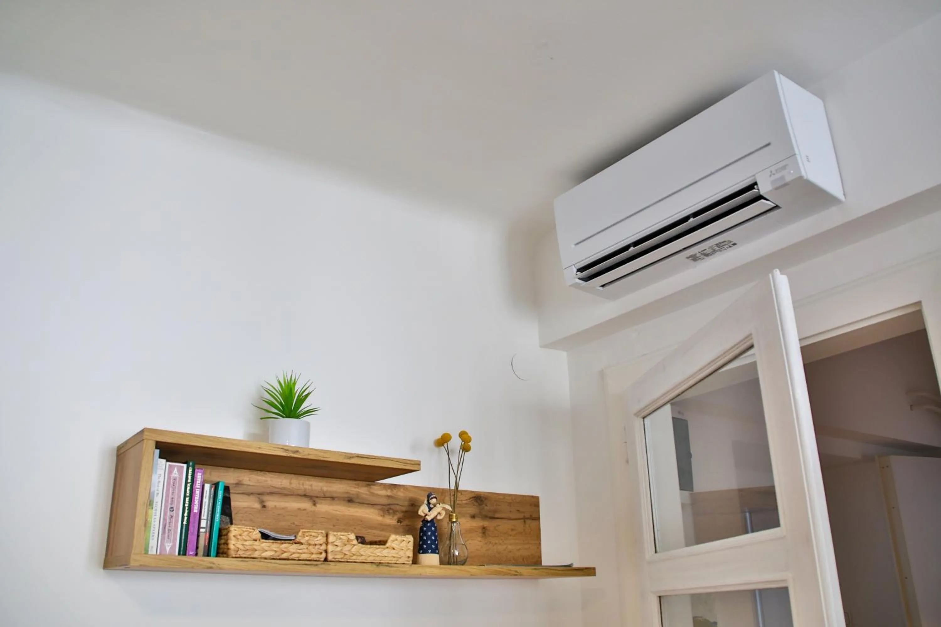 air conditioner in Historic Mexico Building Apartment