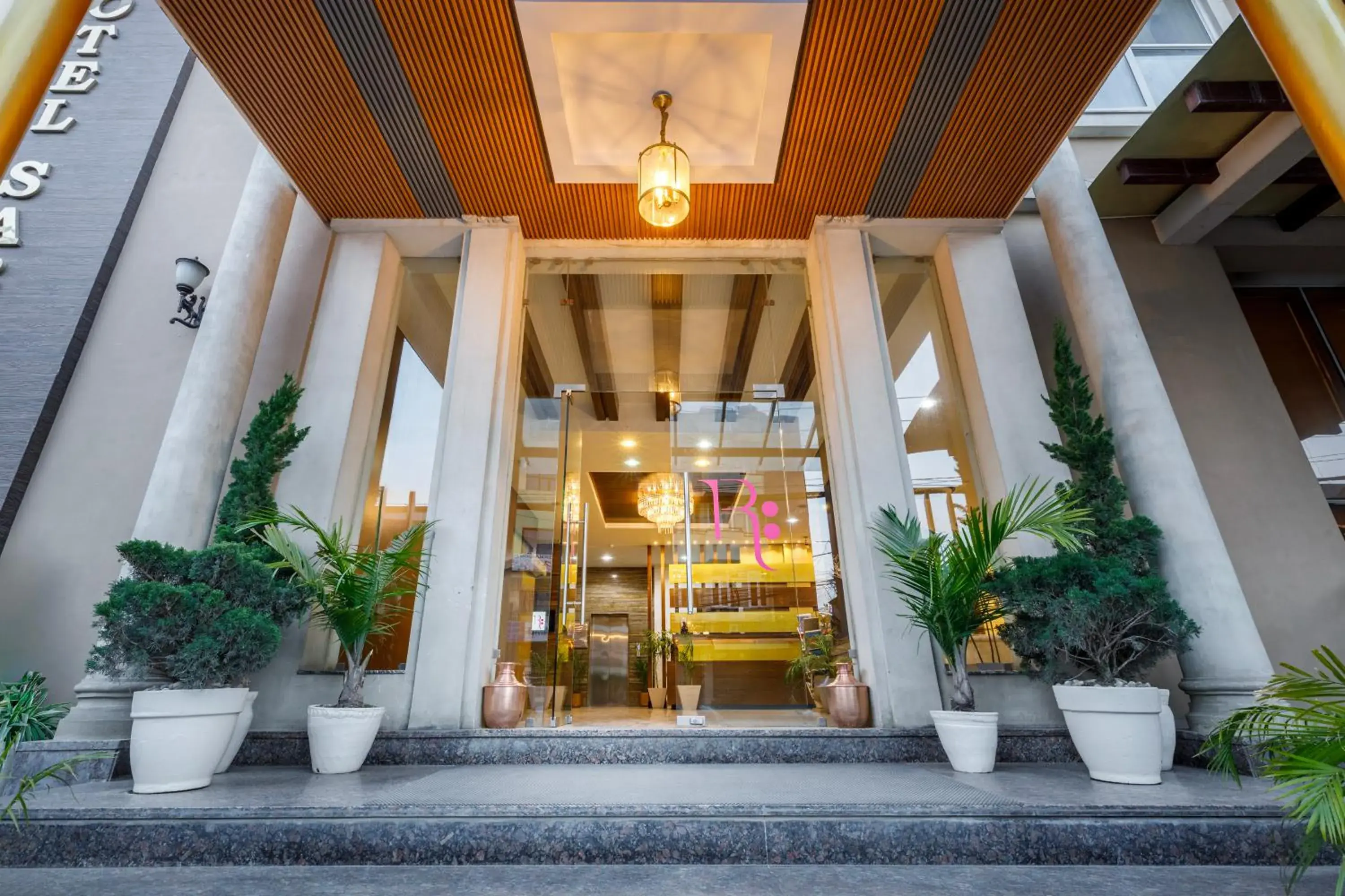 Facade/entrance in Hotel Sabrina Kathmandu Facade/entrance in Hotel Sabrina Kathmandu