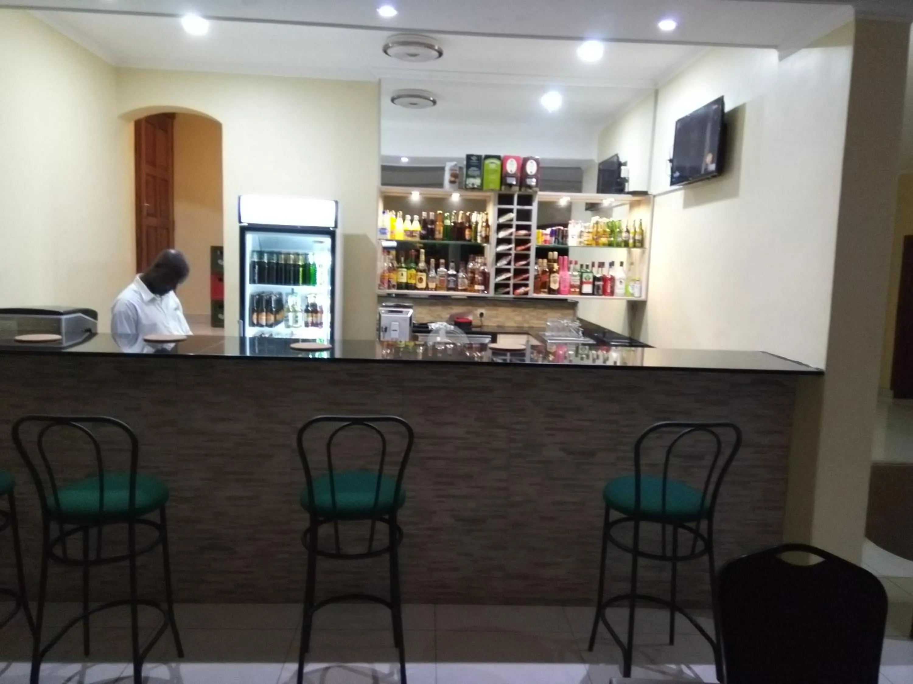 Alcoholic drinks in Wadonda Suites