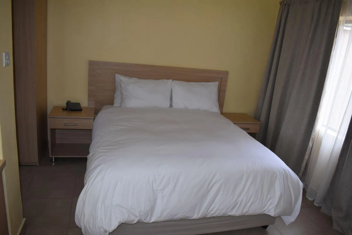Bedroom in Wadonda Suites