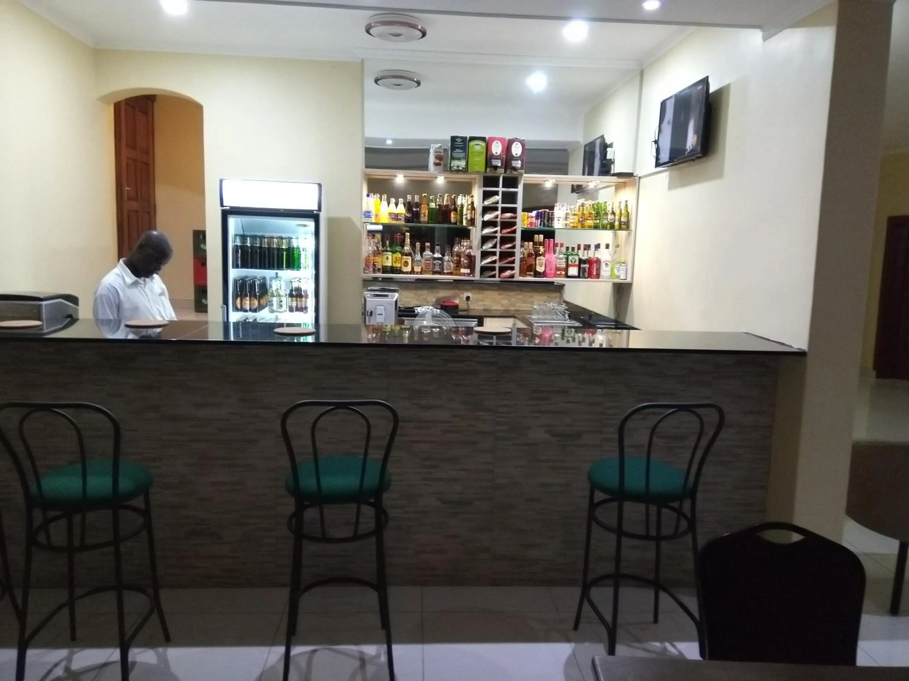 Alcoholic drinks in Wadonda Suites