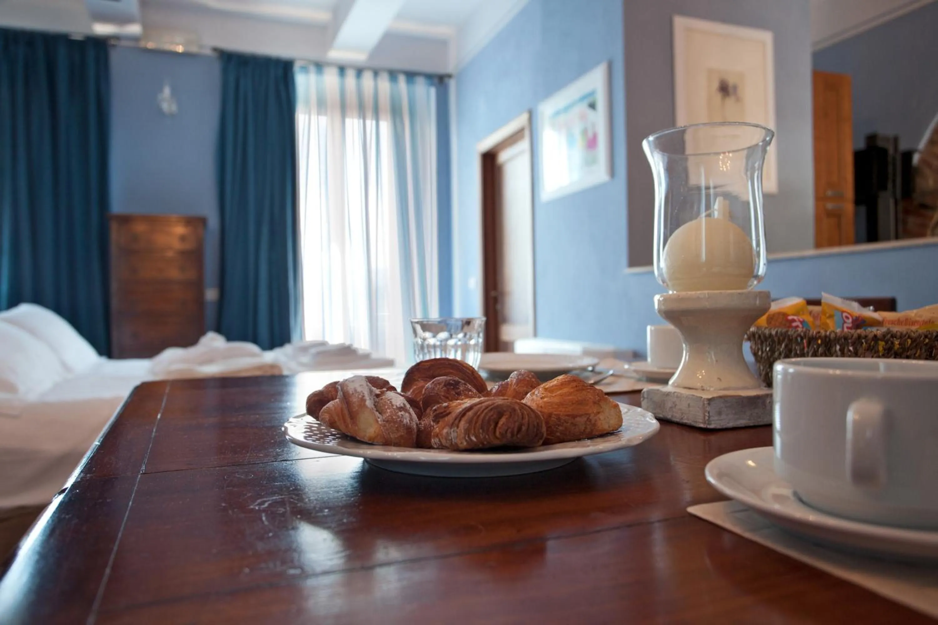 Kitchen or kitchenette, Bed in Relais Villa Belvedere