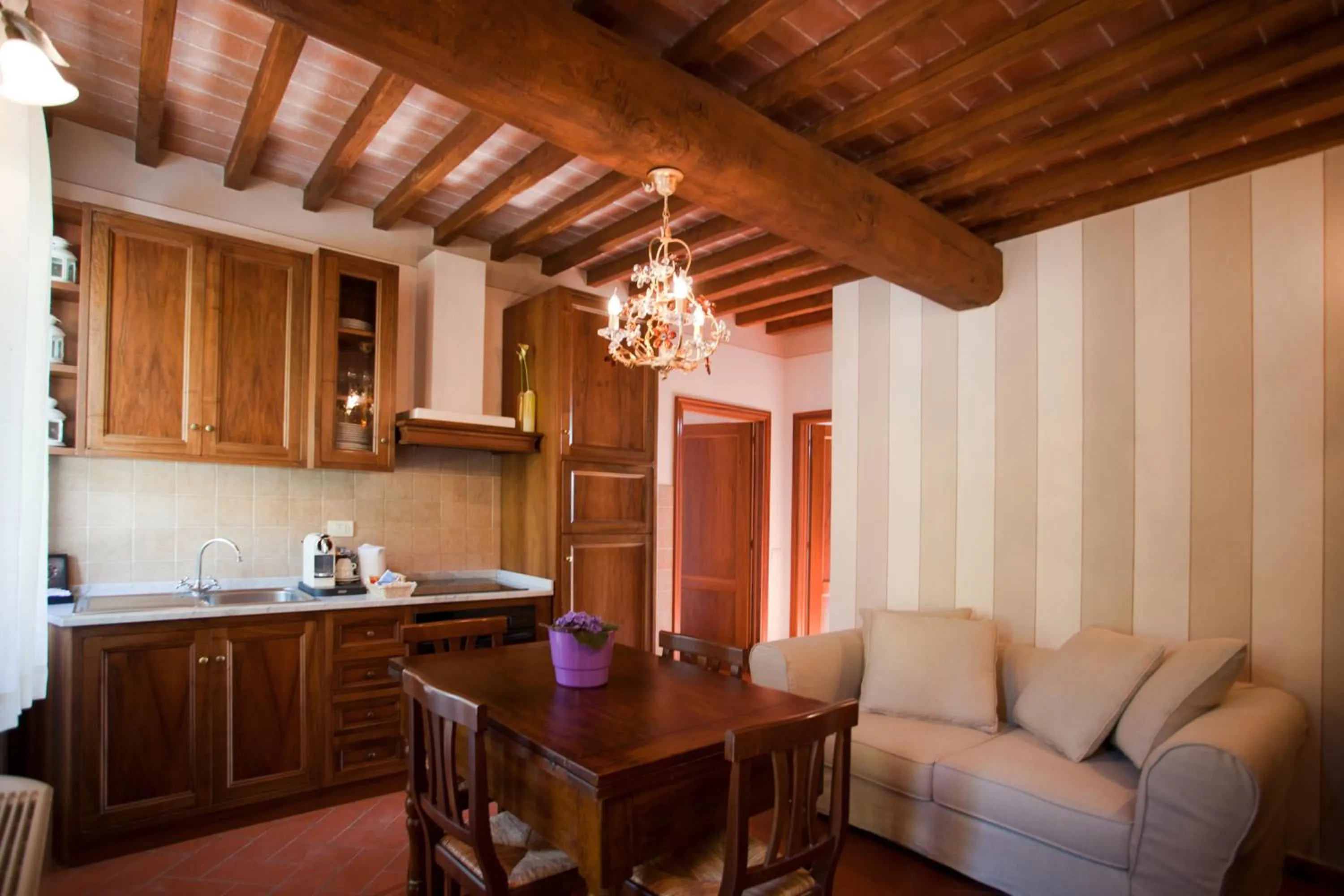 Kitchen or kitchenette in Relais Villa Belvedere