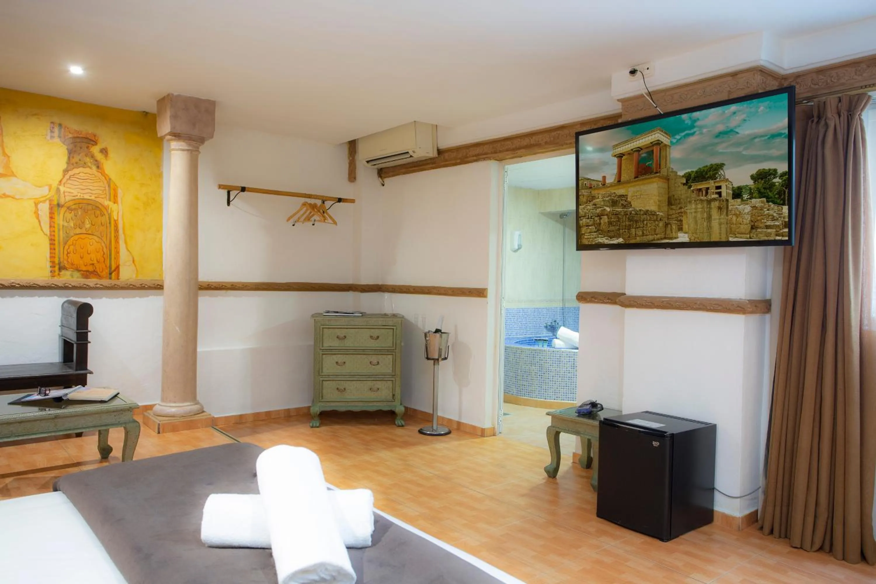 TV and multimedia in Casual Civilizaciones Valencia