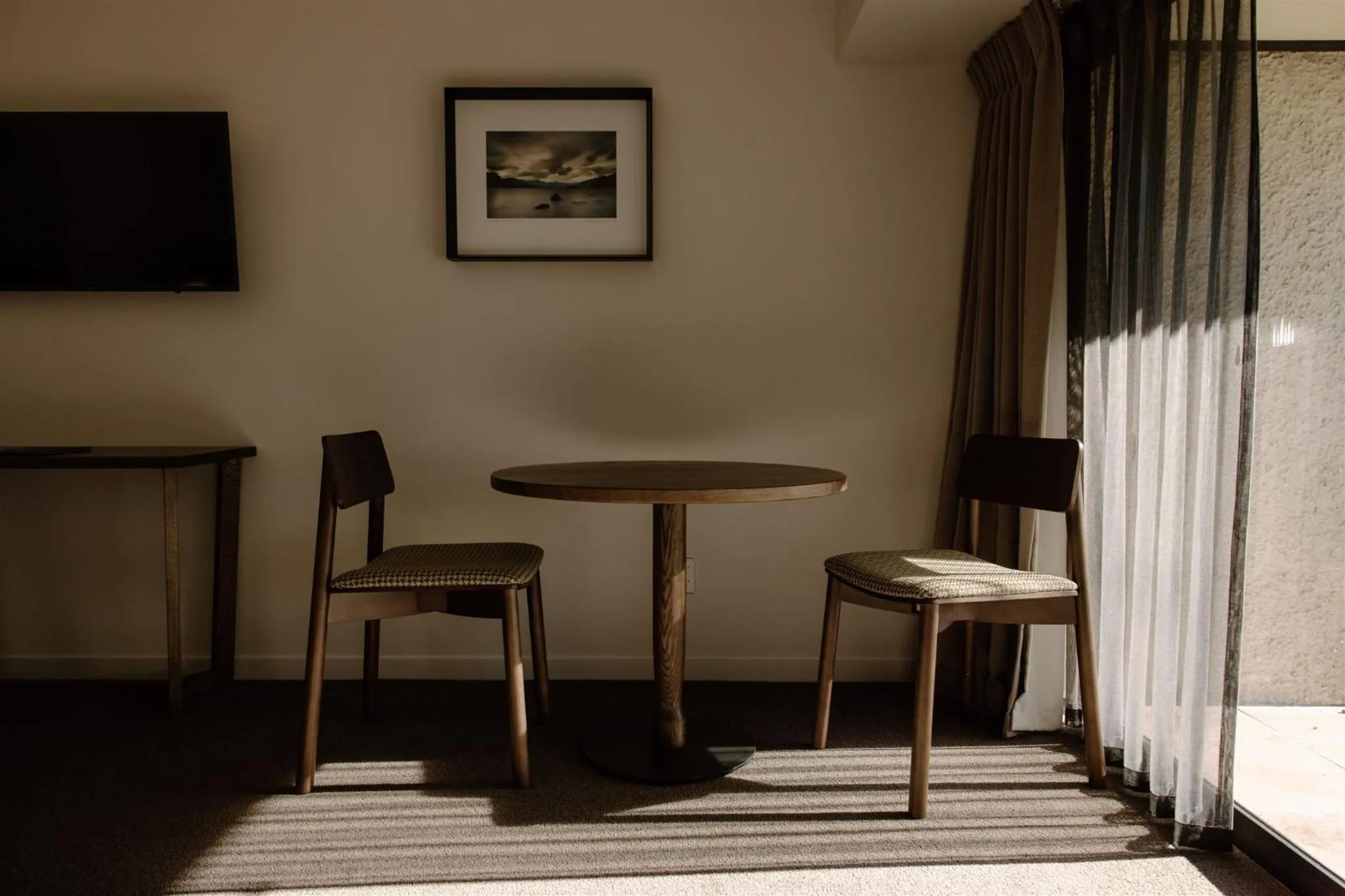 Seating area in Edgewater Hotel