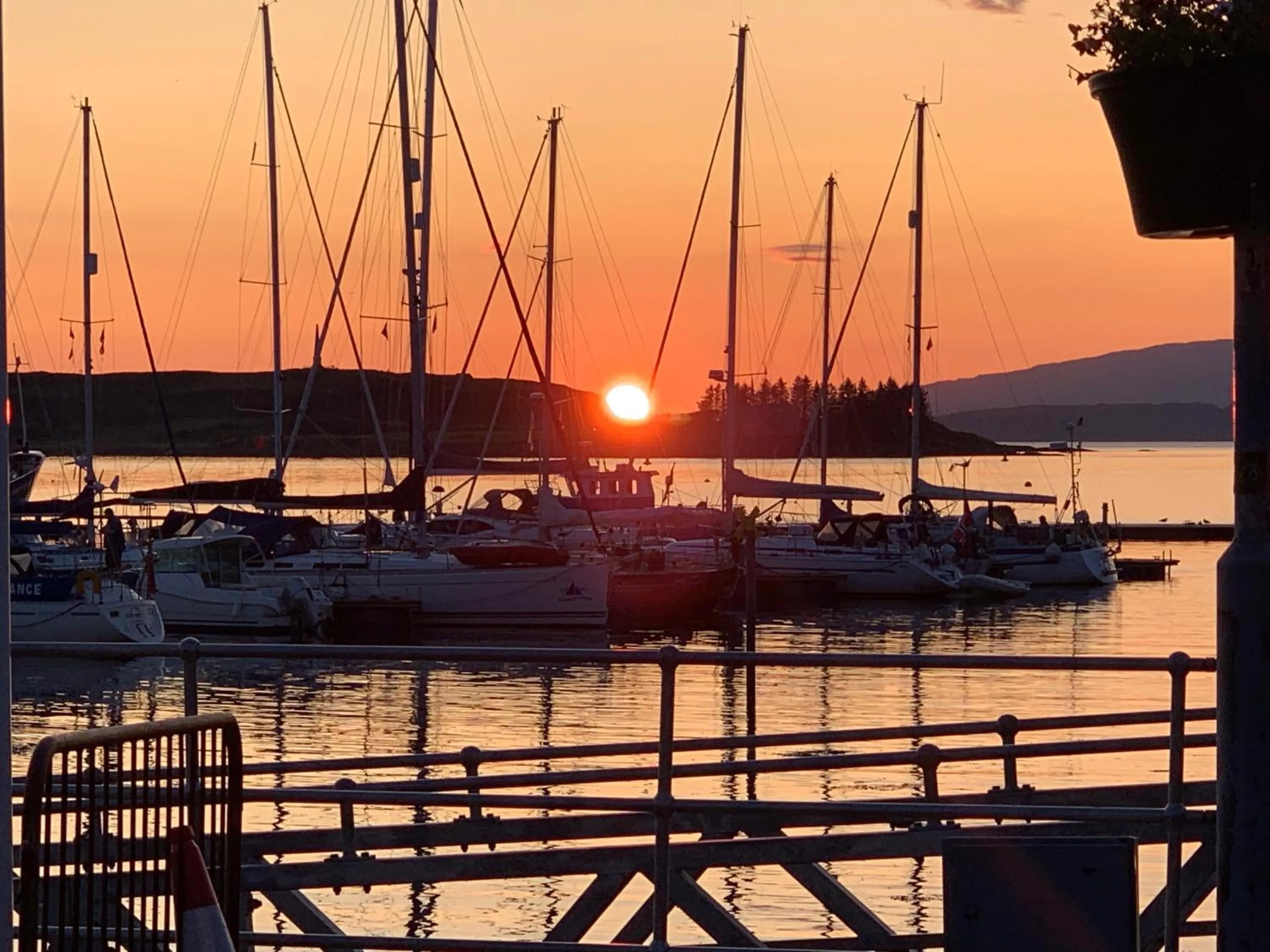 Sunrise in Alltavona House