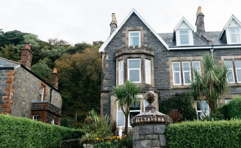 Property building in Alltavona House