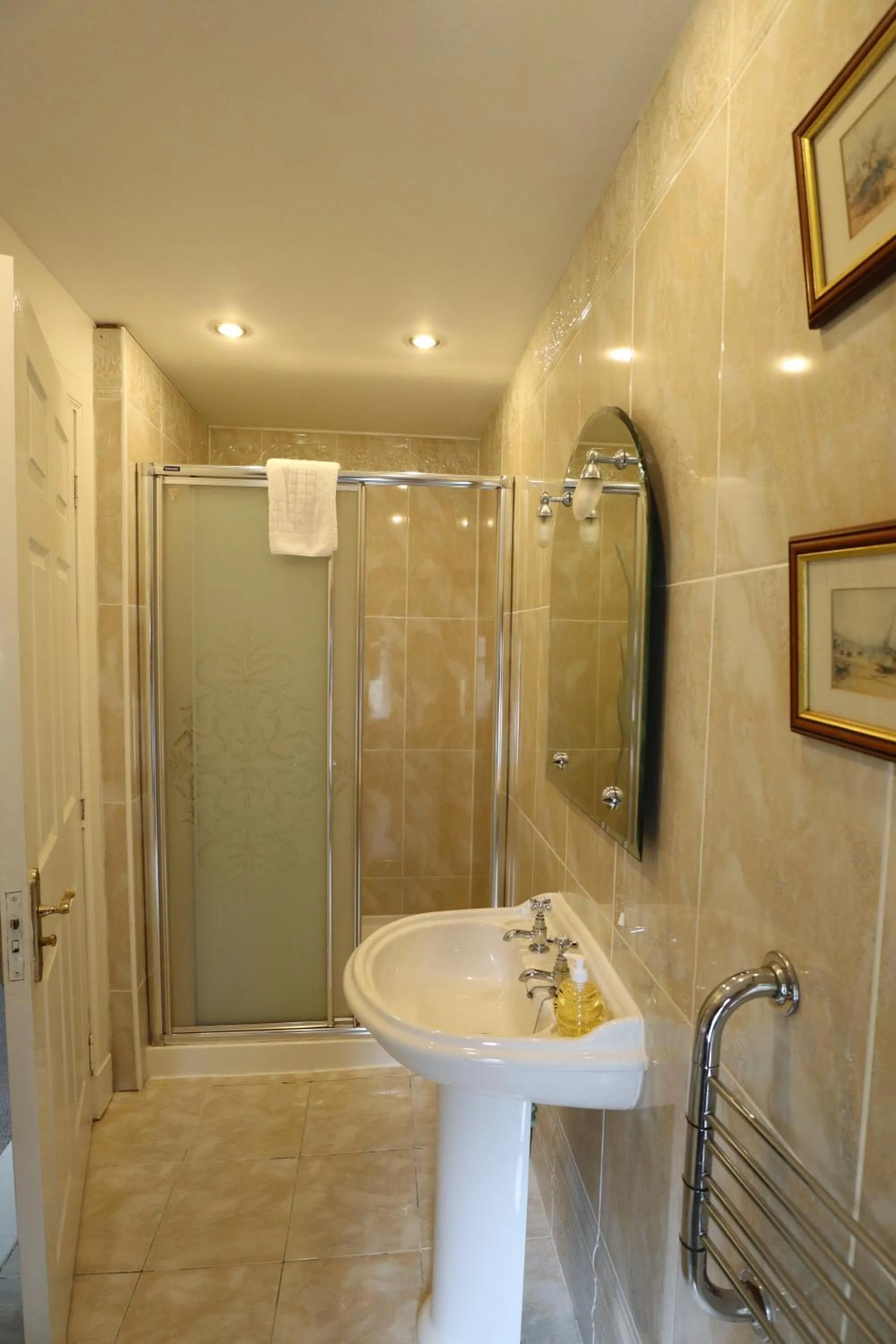 Bathroom in Alltavona House