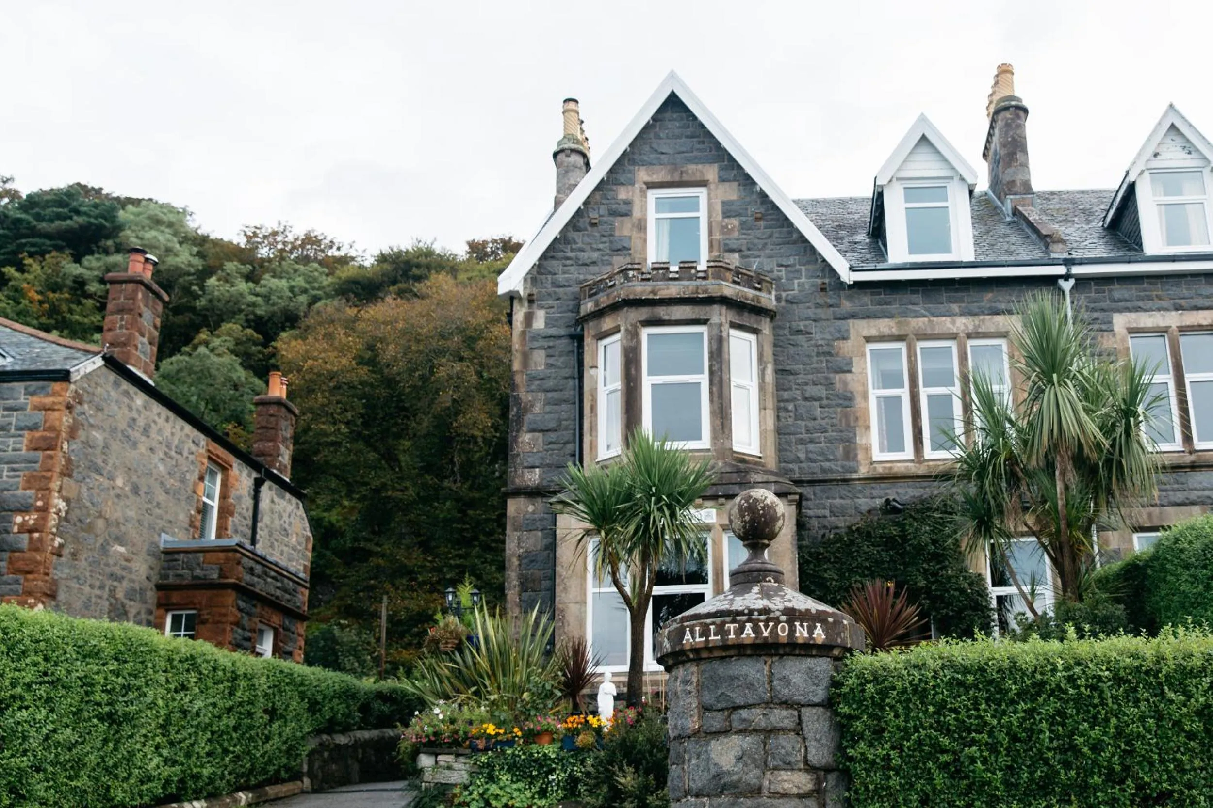 Property building in Alltavona House