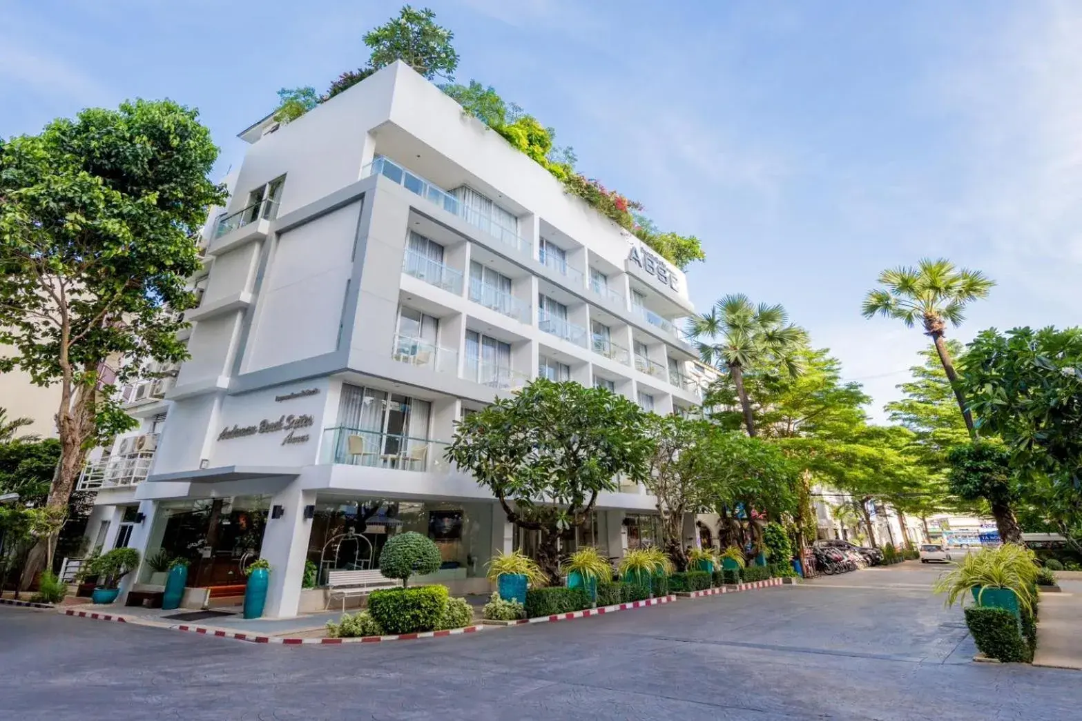 Property building in Andaman Beach Suites Hotel, Patong Phuket Property building in Andaman Beach Suites Hotel, Patong Phuket