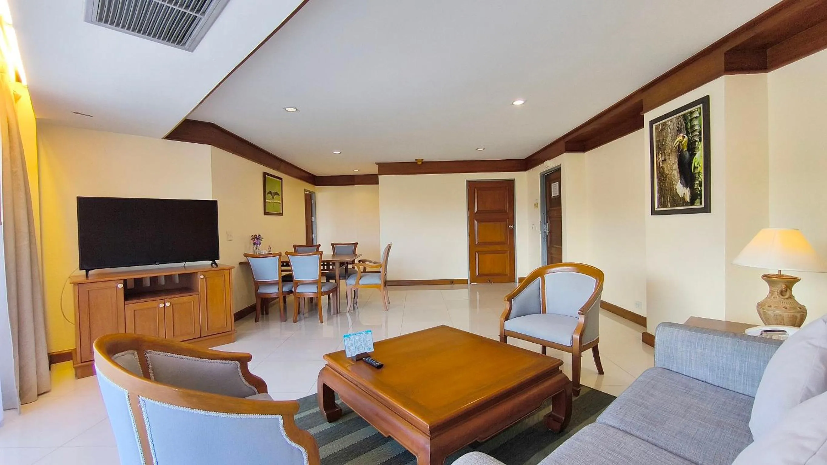 Living room in Andaman Beach Suites Hotel, Patong Phuket