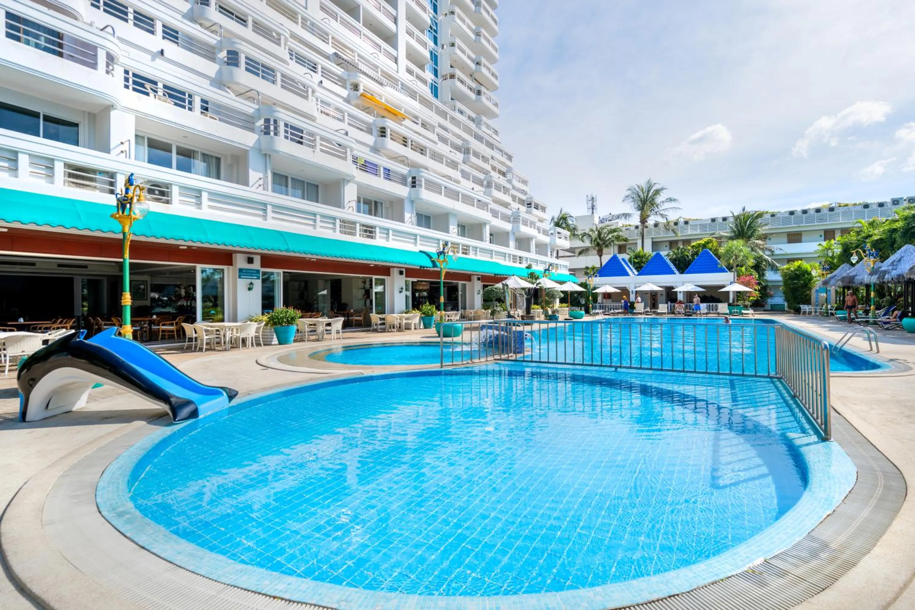 Swimming pool in Andaman Beach Suites Hotel, Patong Phuket