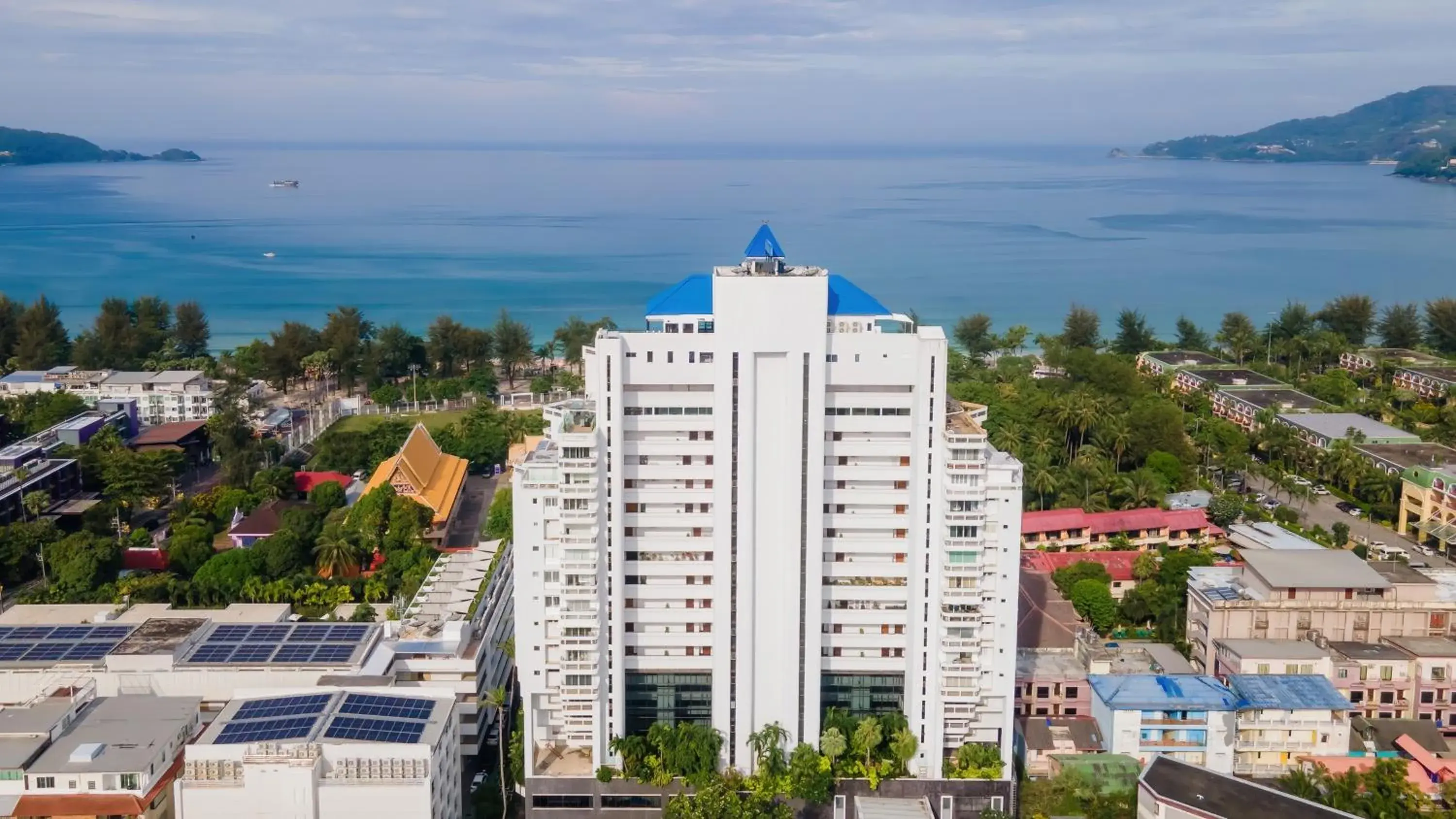 Property building in Andaman Beach Suites Hotel, Patong Phuket Property building in Andaman Beach Suites Hotel, Patong Phuket