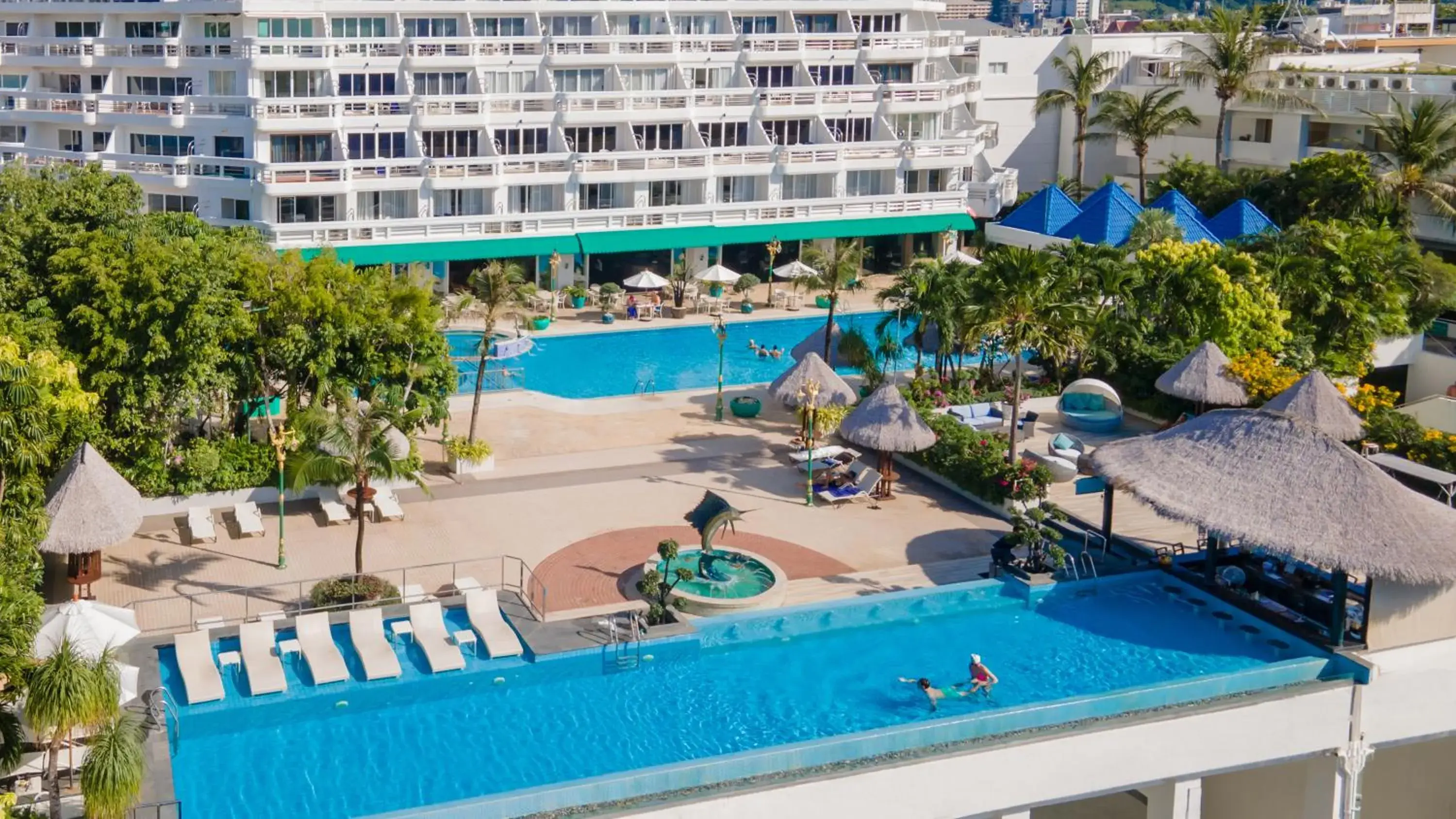 Swimming pool in Andaman Beach Suites Hotel, Patong Phuket Swimming pool in Andaman Beach Suites Hotel, Patong Phuket