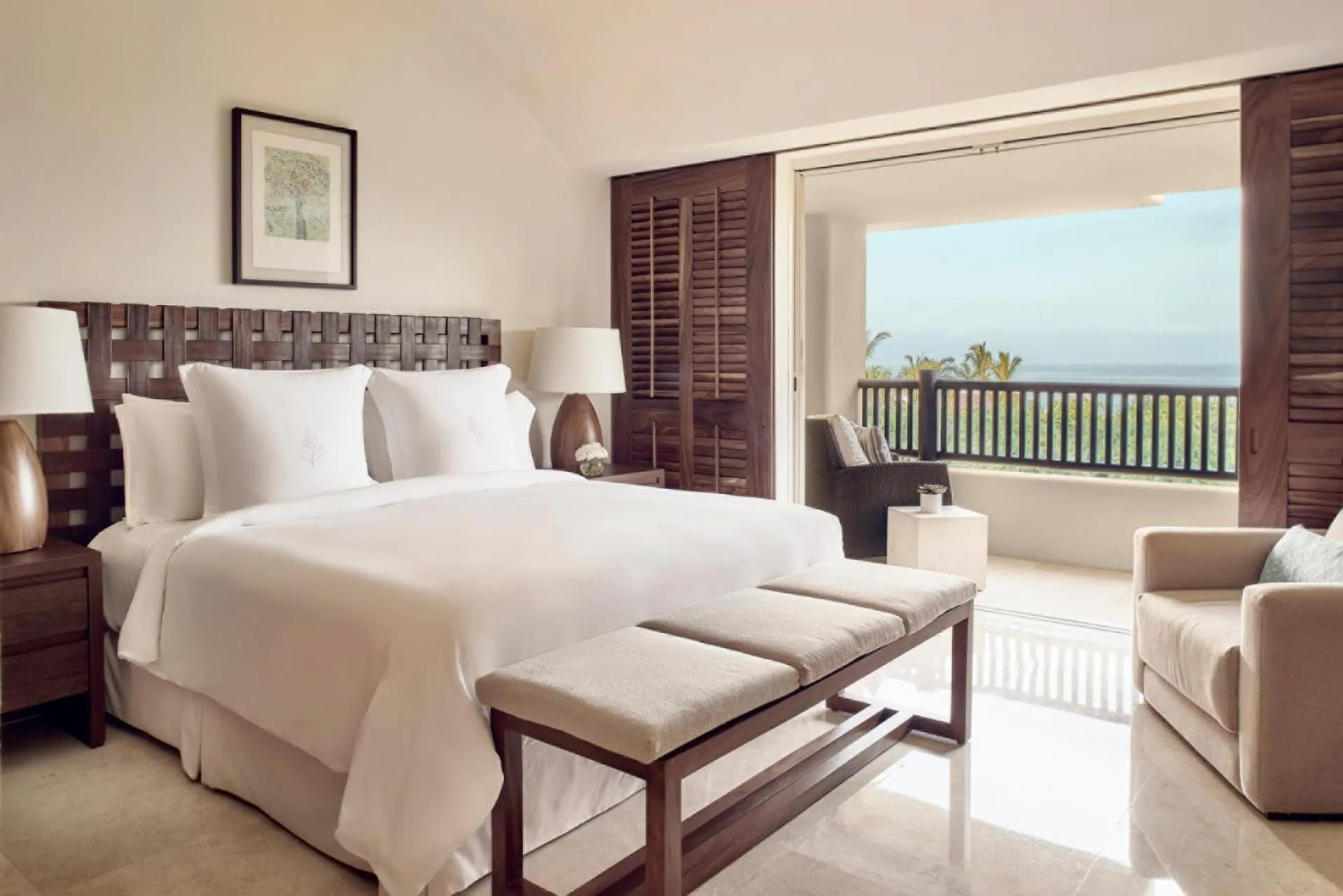 Bedroom, Bed in Four Seasons Resort Punta Mita