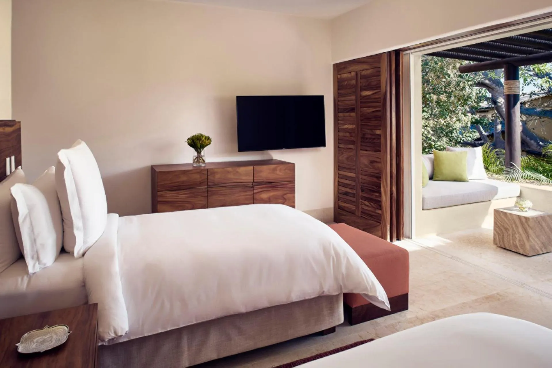 Bed in Four Seasons Resort Punta Mita