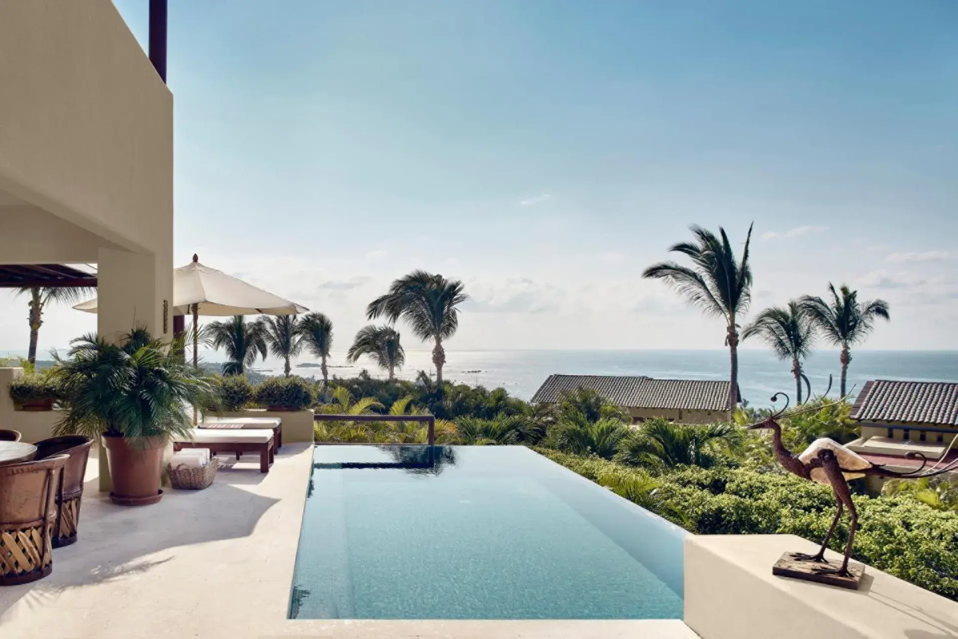 Swimming pool in Four Seasons Resort Punta Mita Swimming pool in Four Seasons Resort Punta Mita