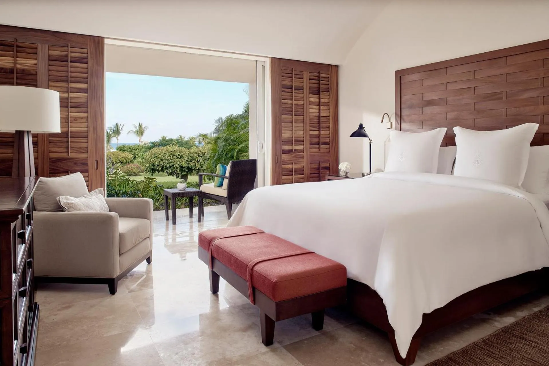 Bedroom, Bed in Four Seasons Resort Punta Mita